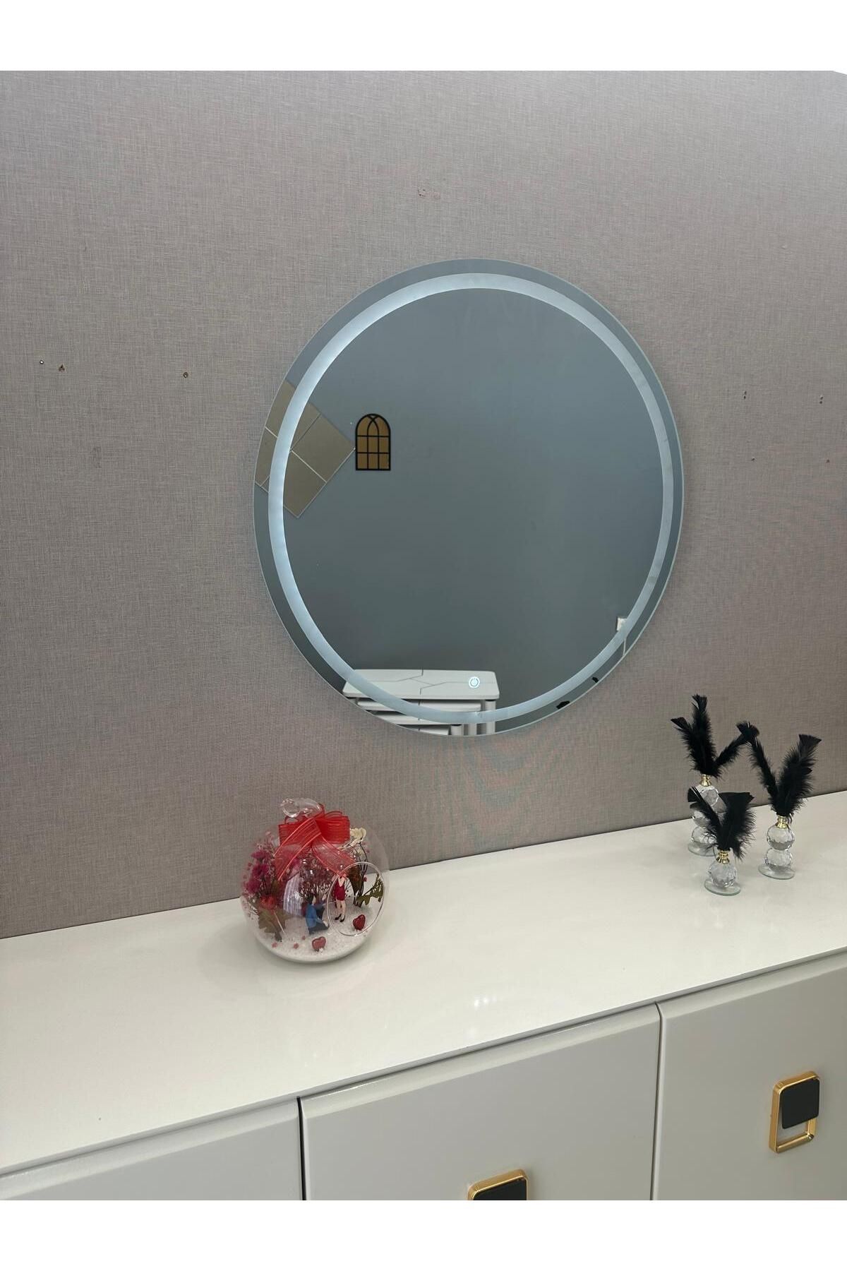 A S T HOME Yuvarlak Dokunmatik Led Işıklı Dekoratif Duvar Aynası