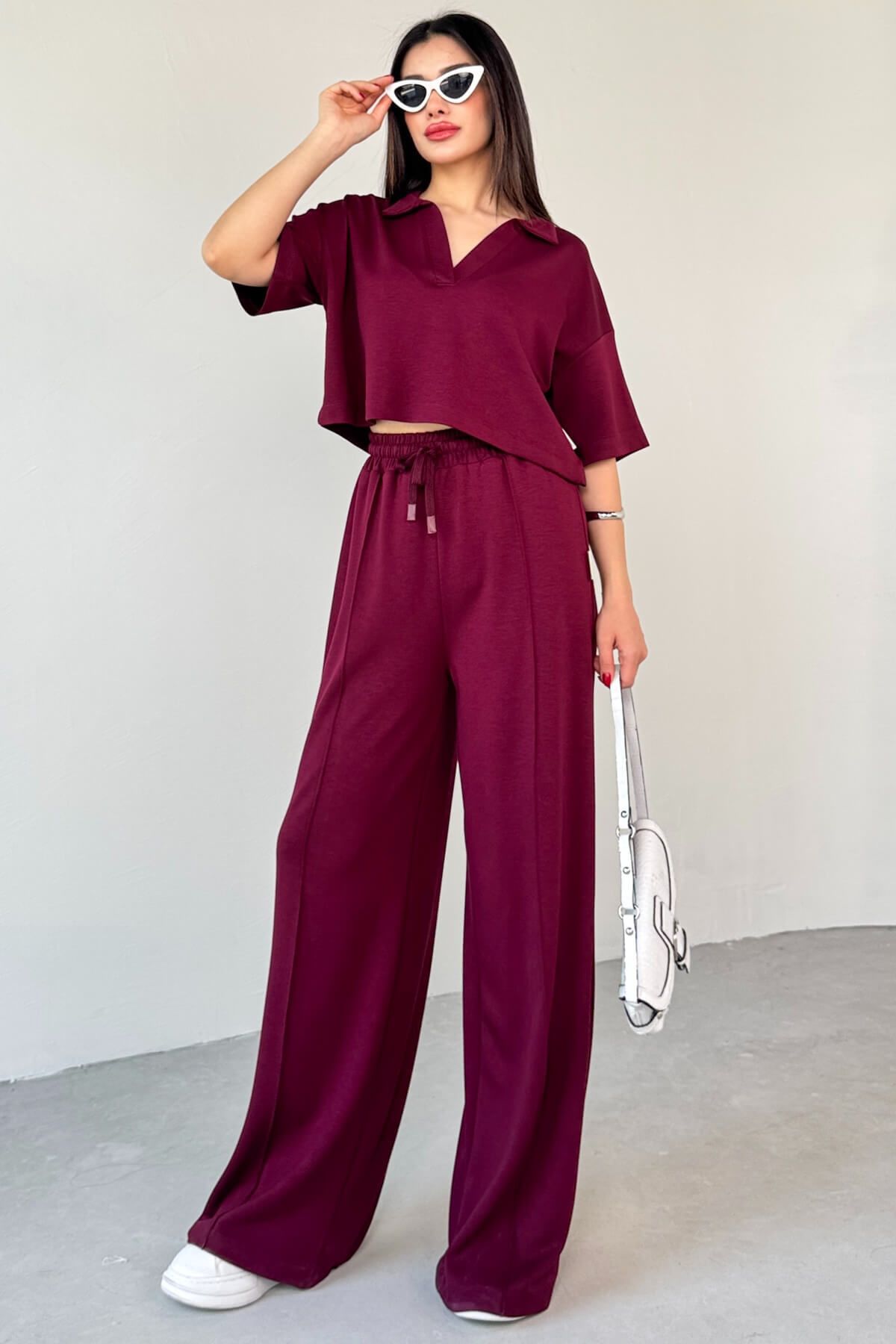Cappmoda TKM-1112 Bordo Modal Kumaş Polo V Yaka Bluz Bel Lastikli Palazzo Alt İkili Takım