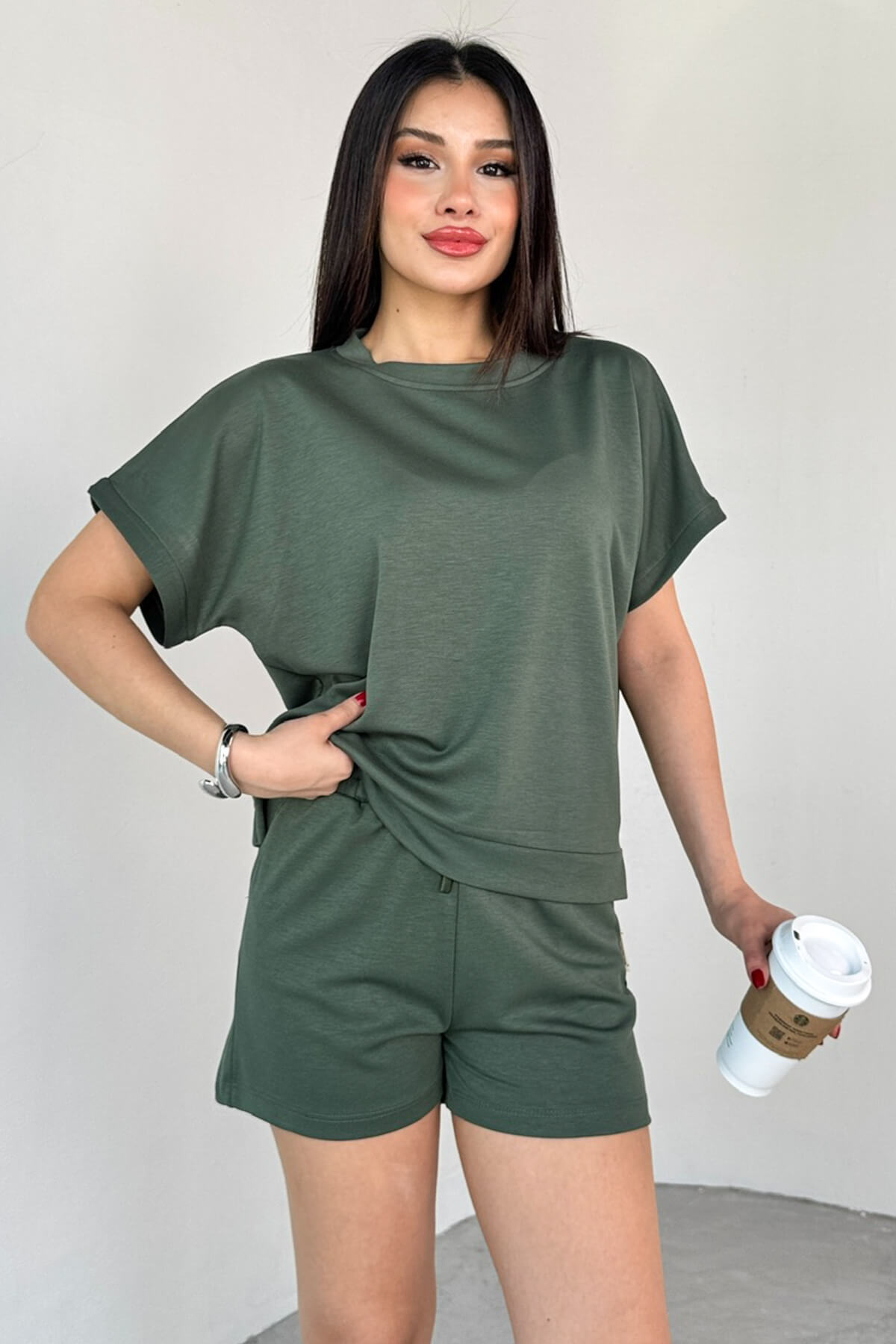 Cappmoda-Tkm-0021 Khaki t Sleeve Model Bicycle Collar T-Shirt Waist Elastic Rope Tie Pocket Shorts Two-Piece Set 3