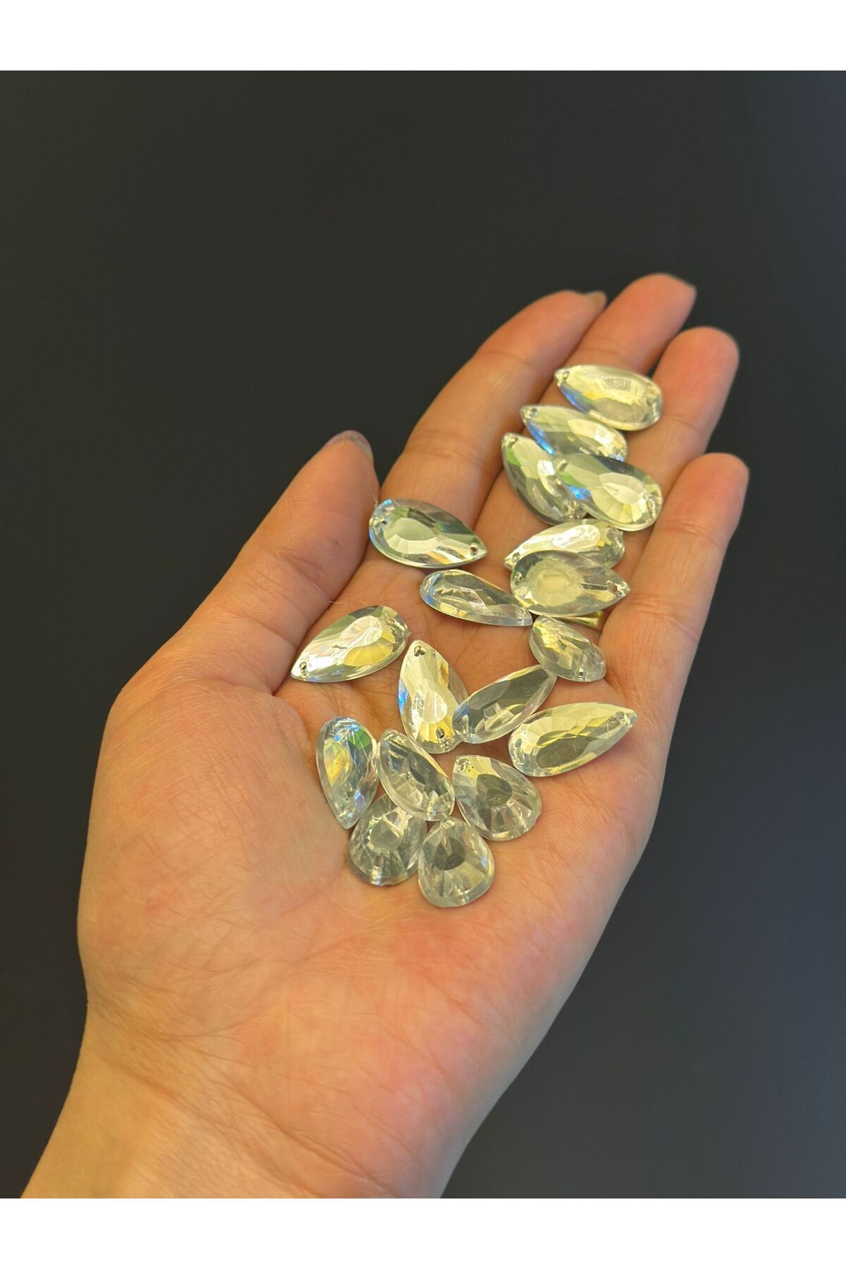 Gönülden Tasarım 18 ADET DELİKLİ DAMLA PLASTİK DİKME BONCUK 2X1 CM GÜMÜŞ