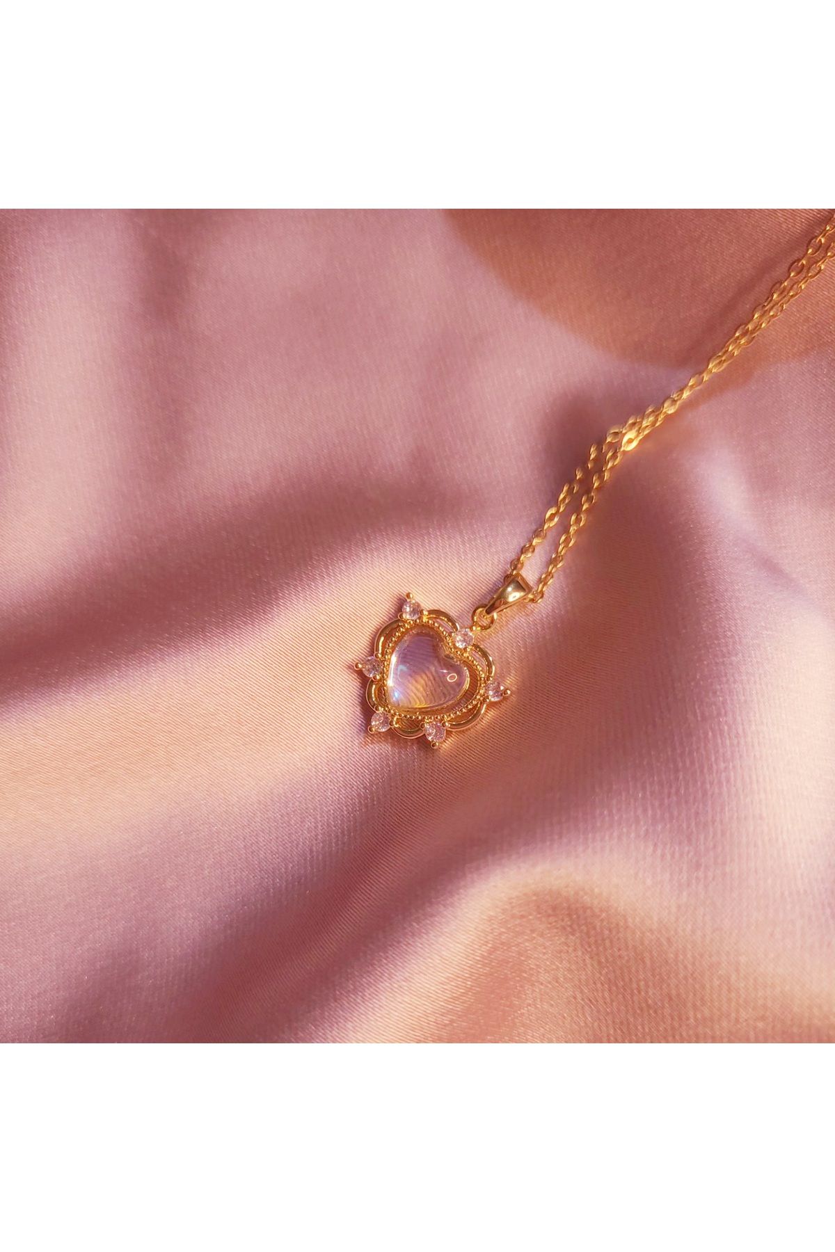 Jewerly Crystal Love- Zirkon Taşlı Kalpli Çelik Kolye