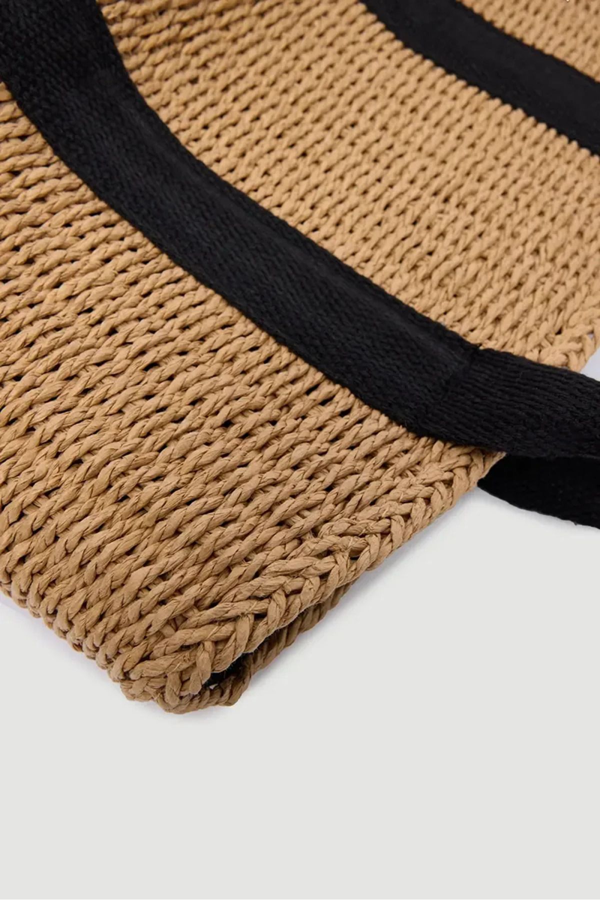 Gusto-Camel Straw Beach Bag 2