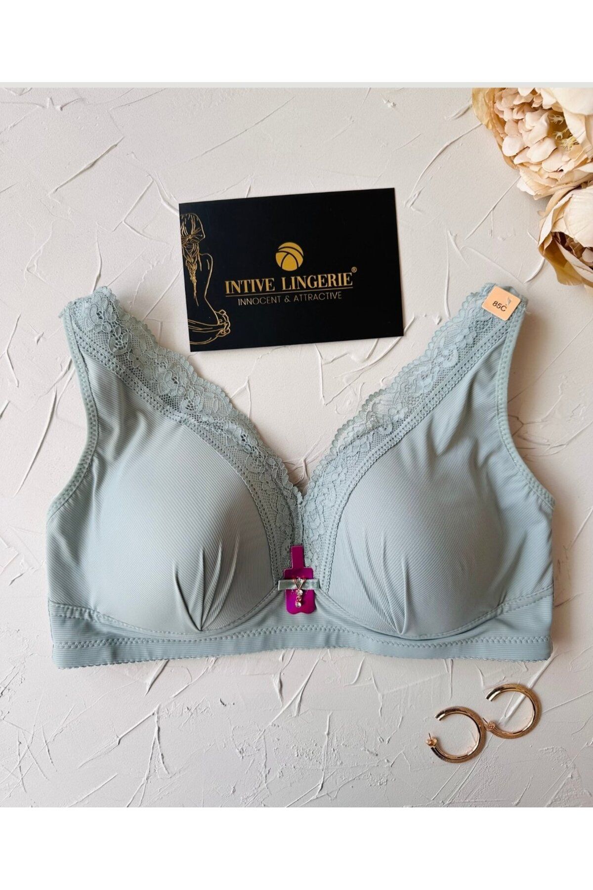 İntive Lingerie Harper Balensiz Desteksiz V Yaka Kesim Kaplı Dantelli Ultra Kaliteli Rahat C Cup Sütyen