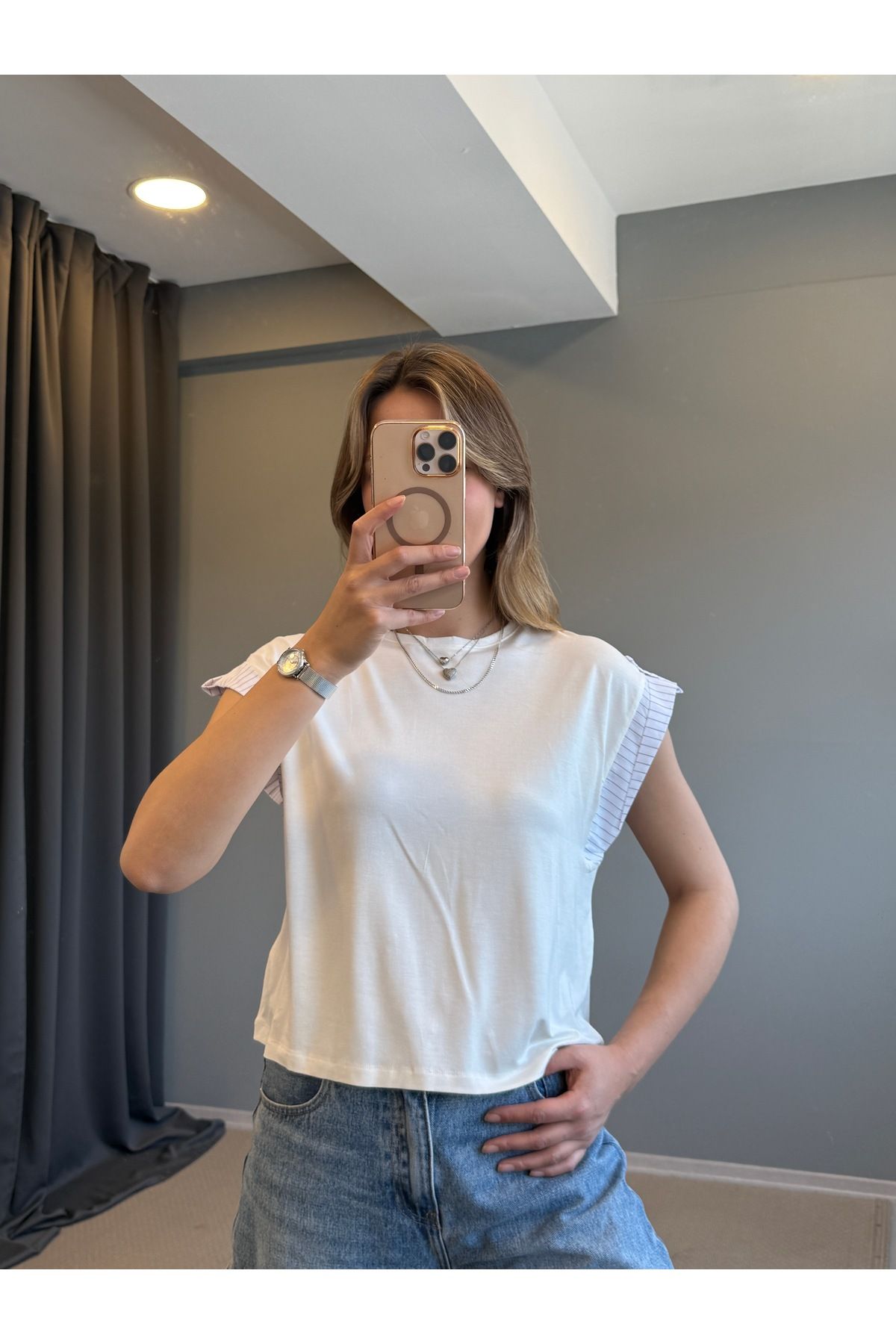 AlisaSu Beyaz Bisiklet Yaka Gömlek Kol Detaylı T-Shirt