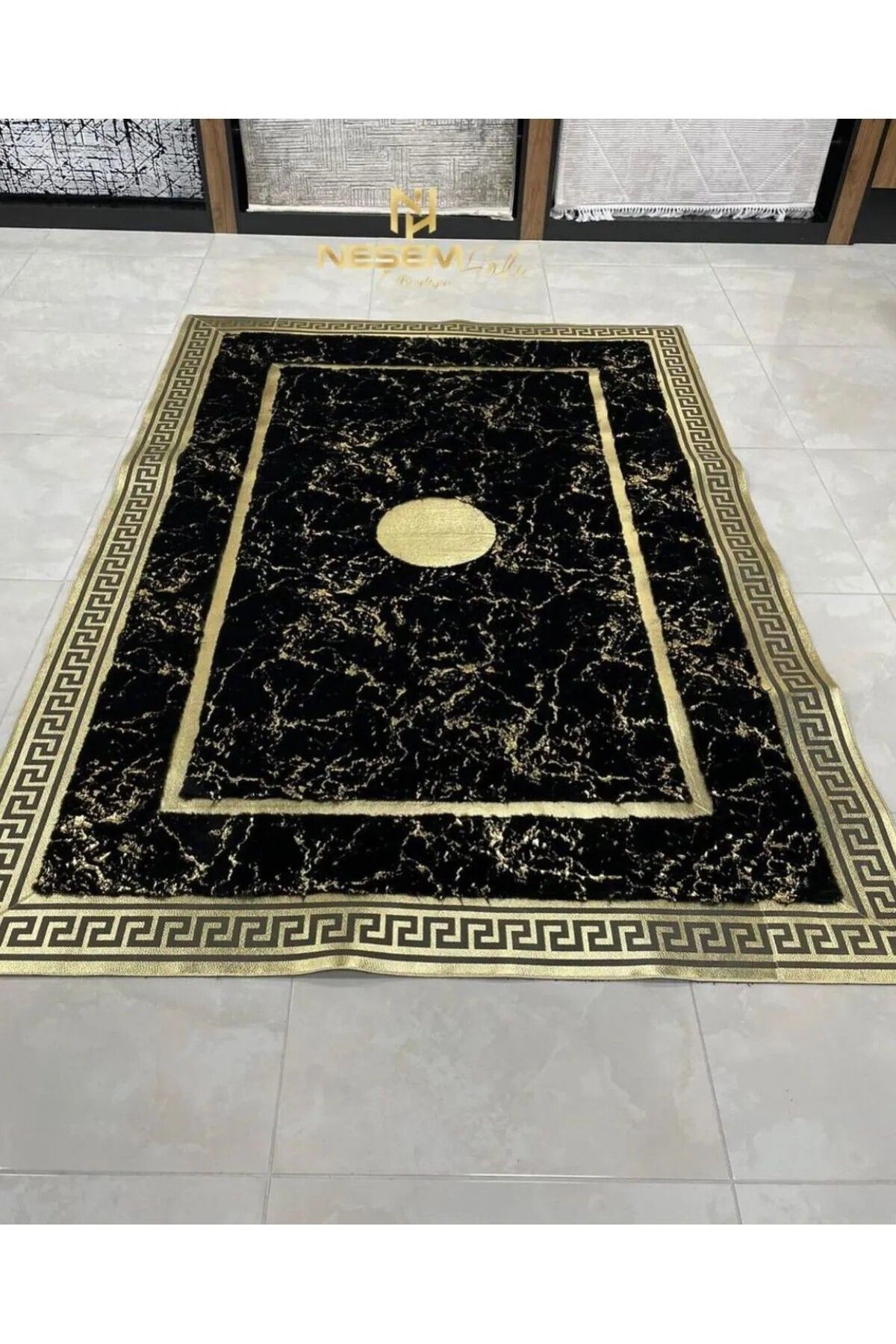Neşem Halı Boutique Özel Tasarım Varaklı Deri Peluş Halı.