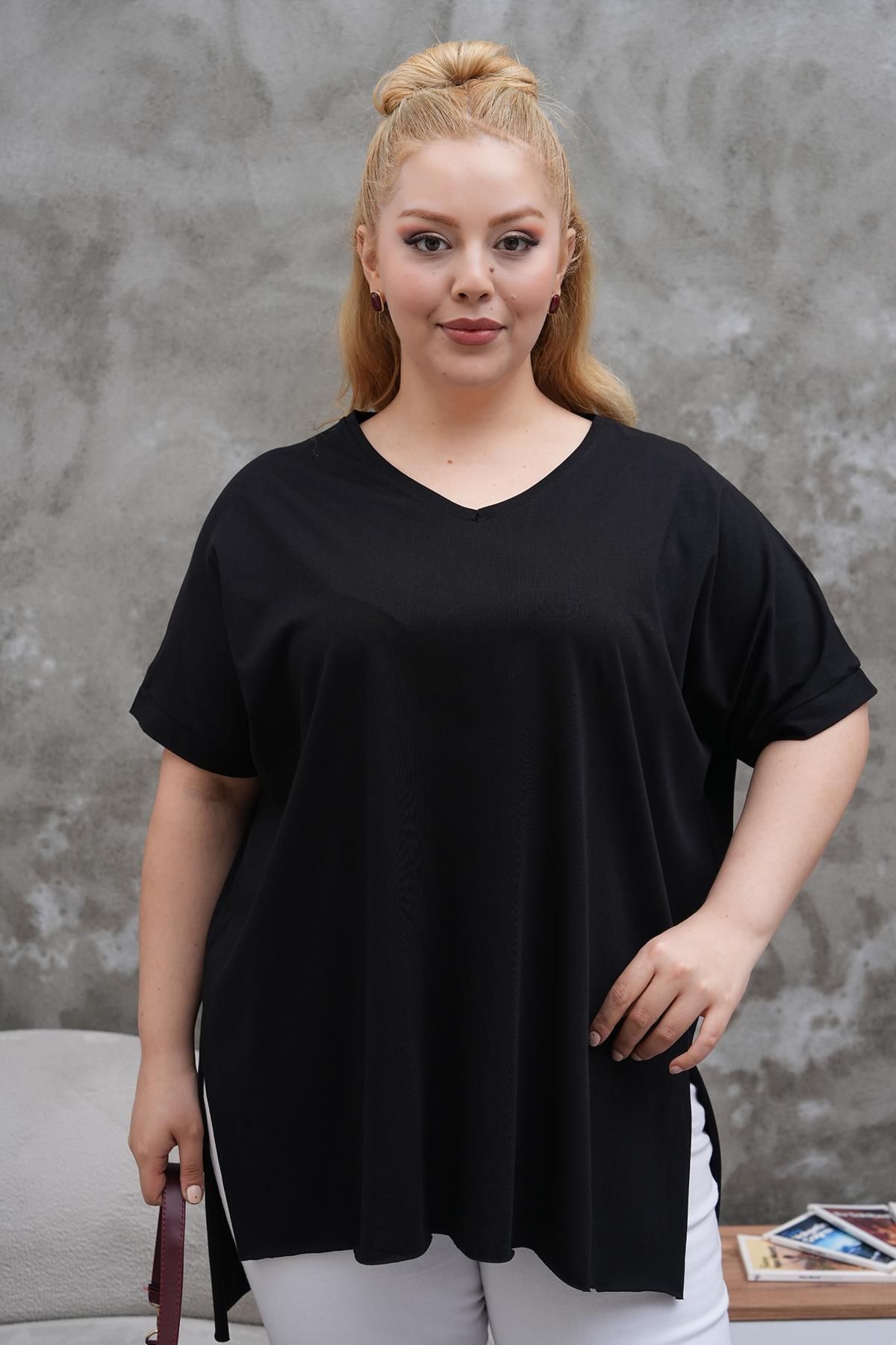 Siyezen Büyük Beden Oversize Uzun Yırtmaçlı Tshirt