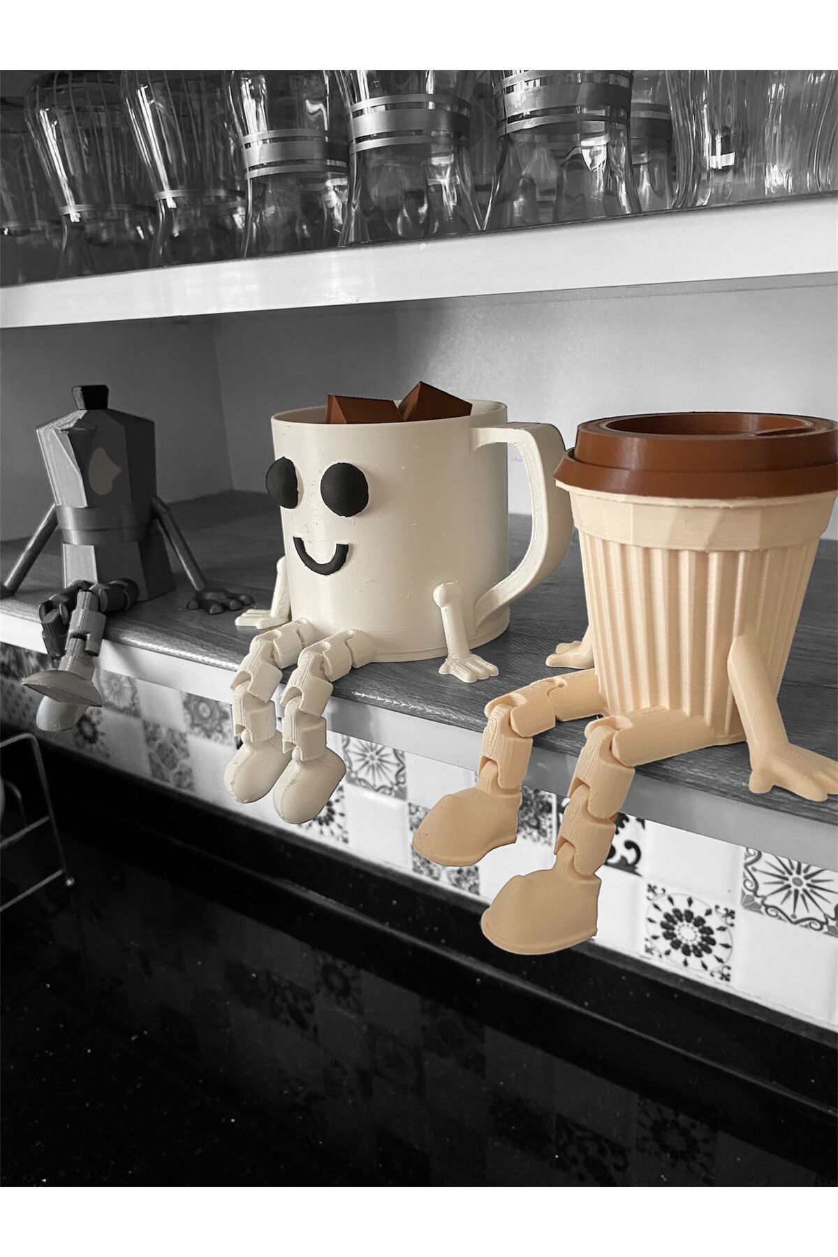 Eta3d 3'lü Kahve Köşesi Seti Gülen Kupa, Moka Pot ve Kapaklı Karton Kahve Bardağı Figürü
