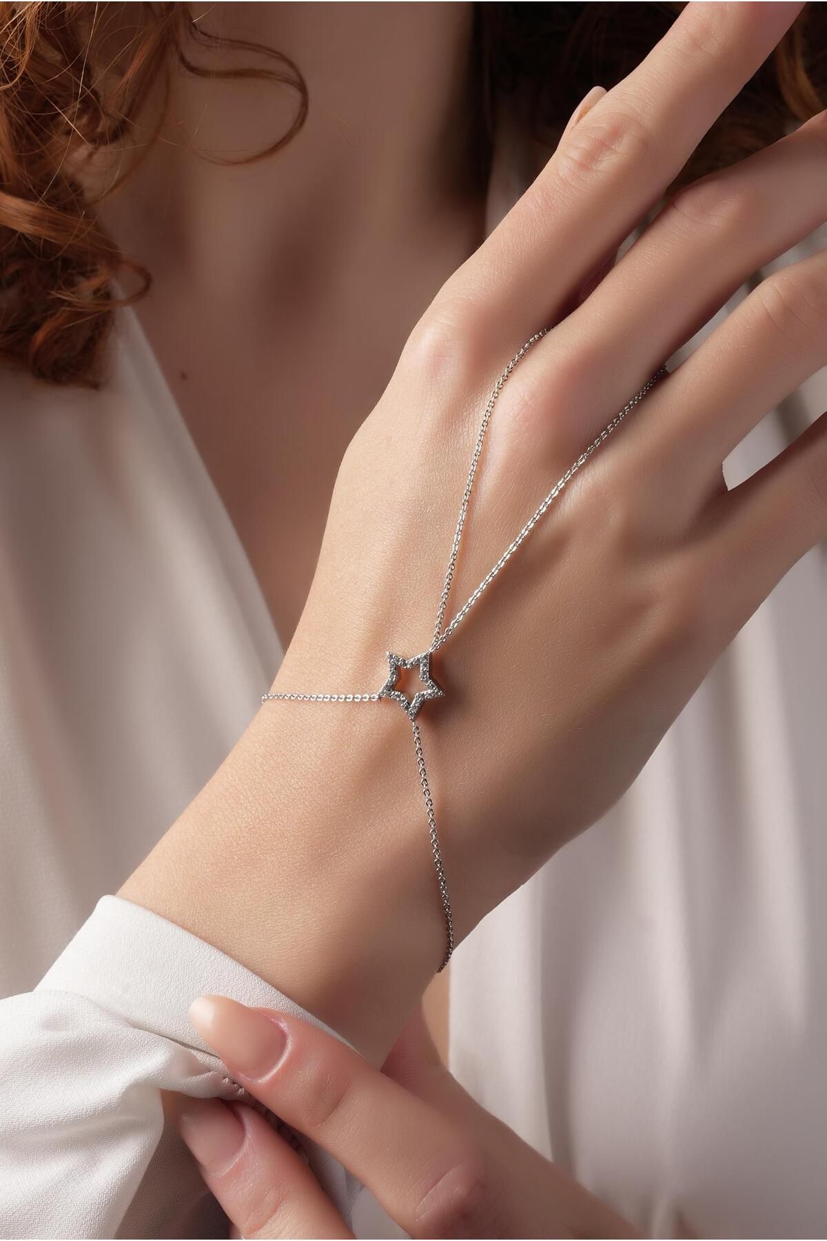 Çlk Accessories Premium Taşlı Yıldız Şahmeran Bileklik 70902