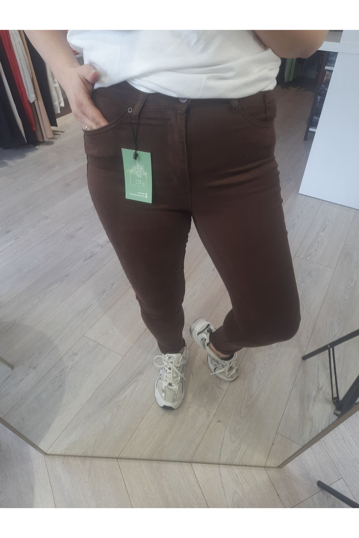ALVWOMAN Dar Paça Esnek Kahverengi Jean