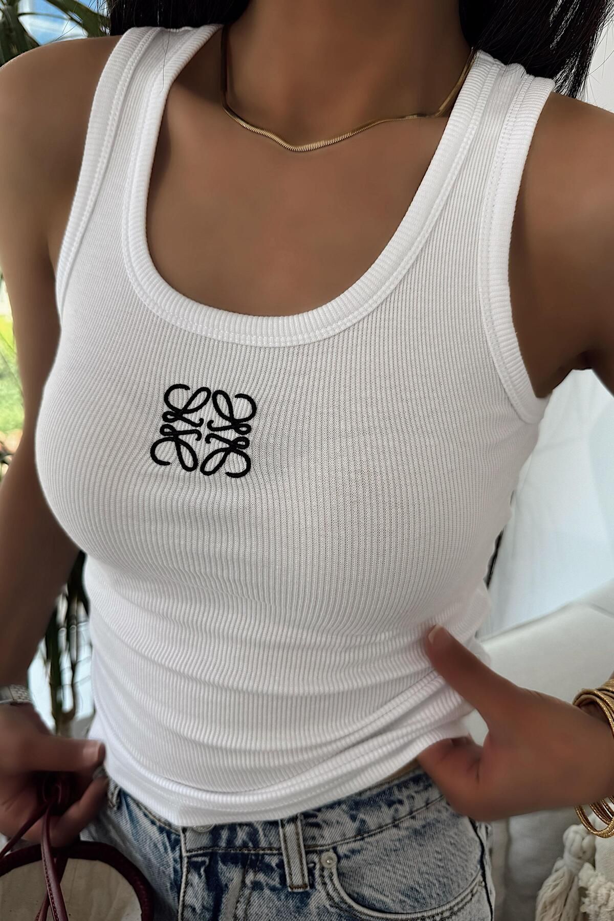 Butik Gardrop Marka Muadil Nakış İşleme Detaylı Fitilli Bluz Beyaz