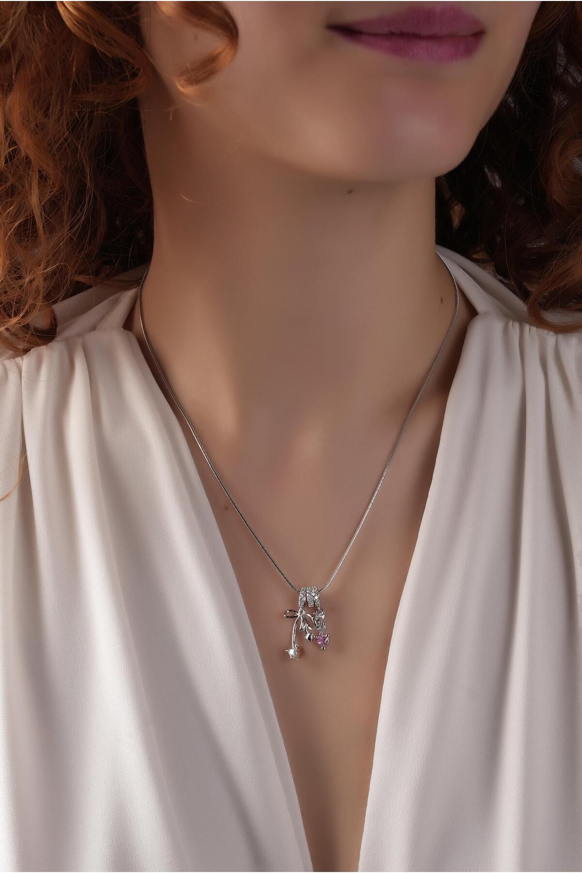 Çlk Accessories Çelik Kalpli Fiyonk Yılan Zincir Kolye 50732
