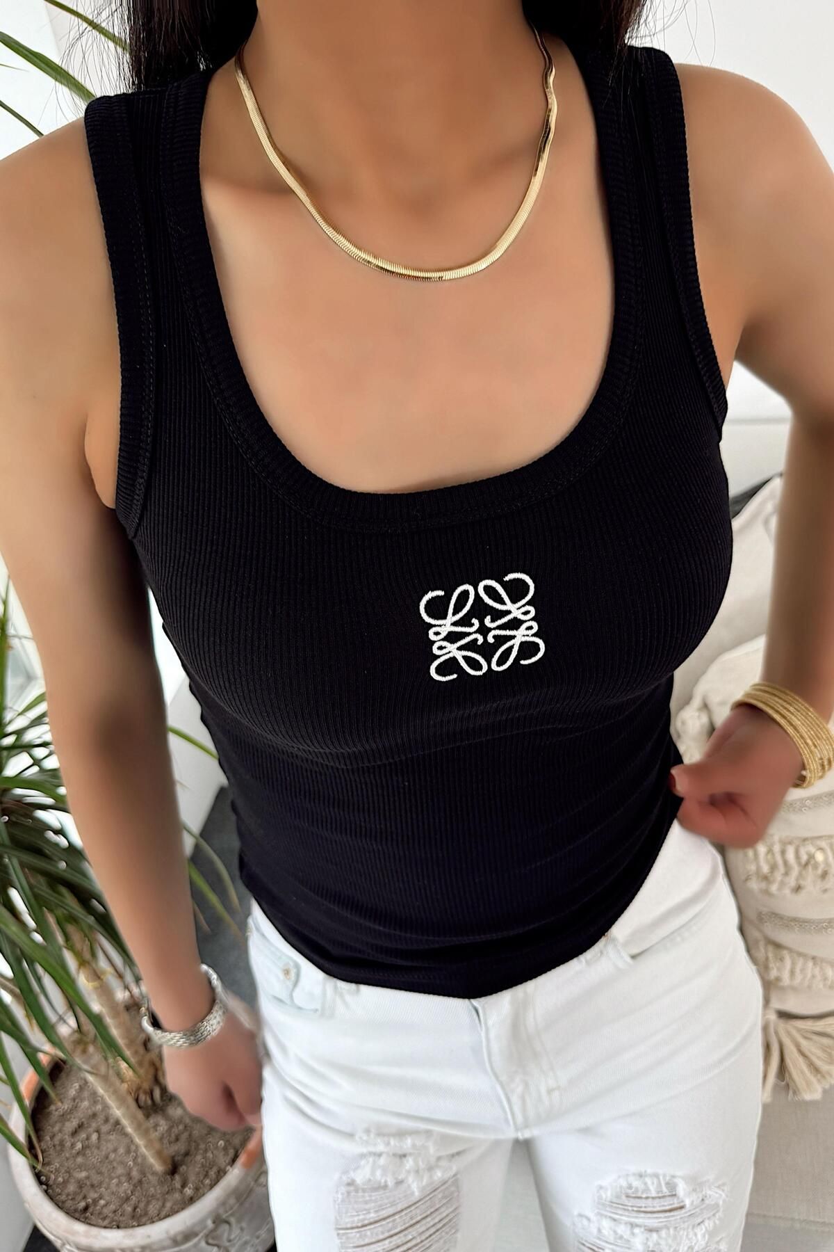 Butik Gardrop Marka Muadil Nakış İşleme Detaylı Fitilli Bluz Siyah