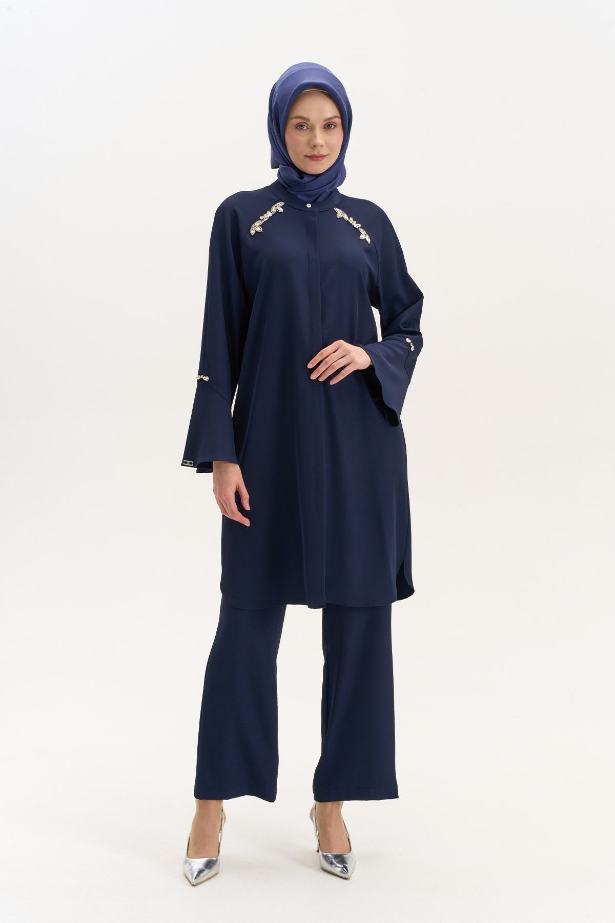 Setrms Taş Detaylı Reglan Kolları Volanlı Tunik