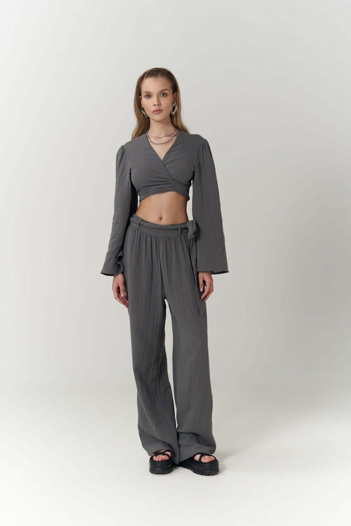 complete the look image