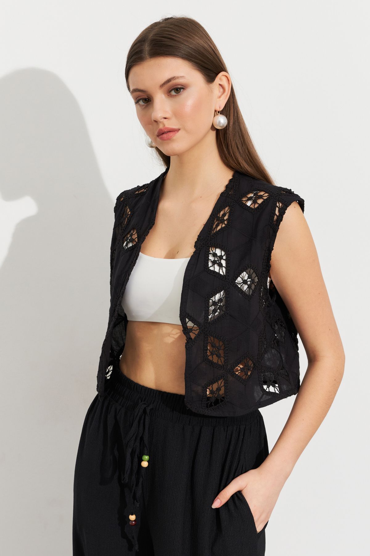 Cool & Sexy Kadın Siyah Nakışlı Crop Yelek ZH110