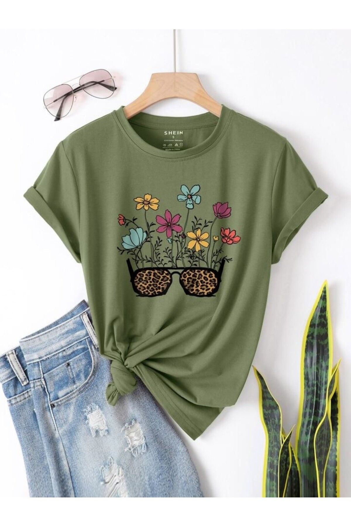 aynewmoda Coğrafya Baskılı Kısa Kollu Tişört Yaz Tişörtleri Rose ve Glasses