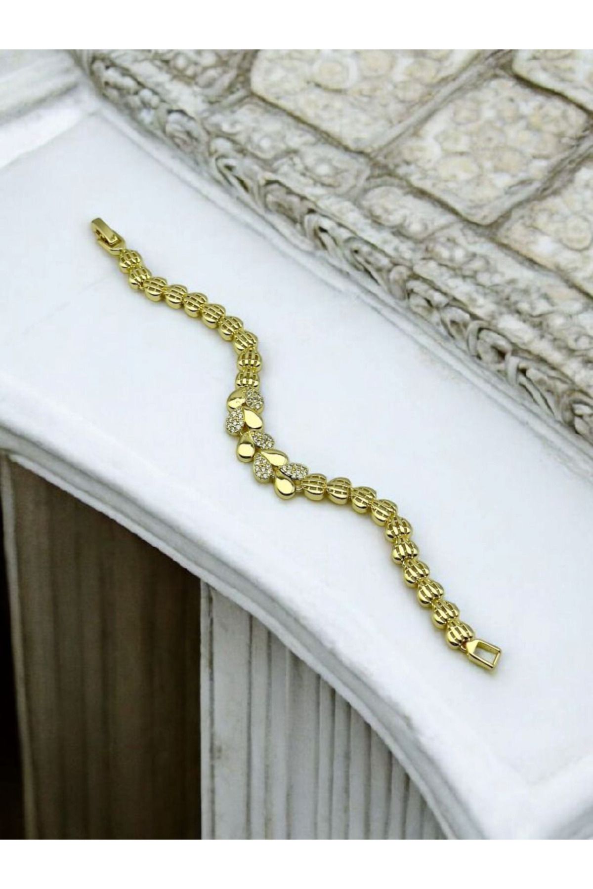 XUPING JEWELRY Gold işlemeli kalpli Çelik bileklik