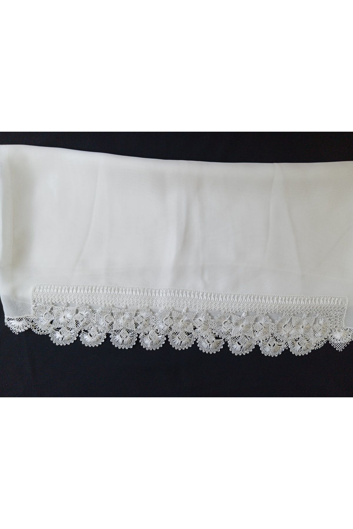 NUMİSTORE İğne oyası beyaz renk Arnavut oyması modeli namaz örtüsü