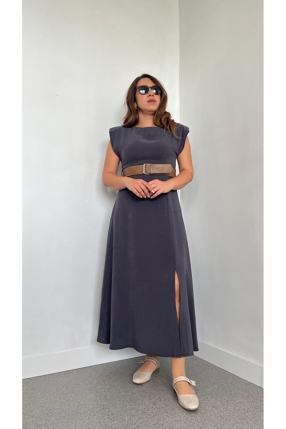 Gizybutik Modal Kumaş Vatkalı Kemerli Uzun Elbise