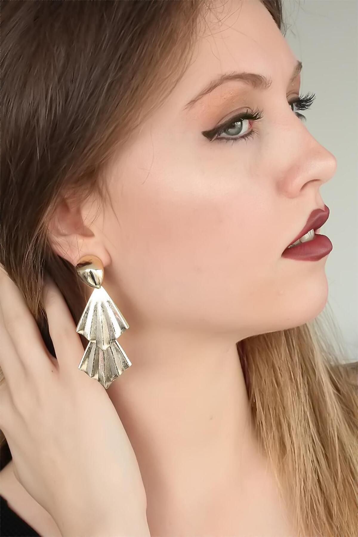 FASHIONLINE Gold Renk Metal Vintage Sallantı Küpe