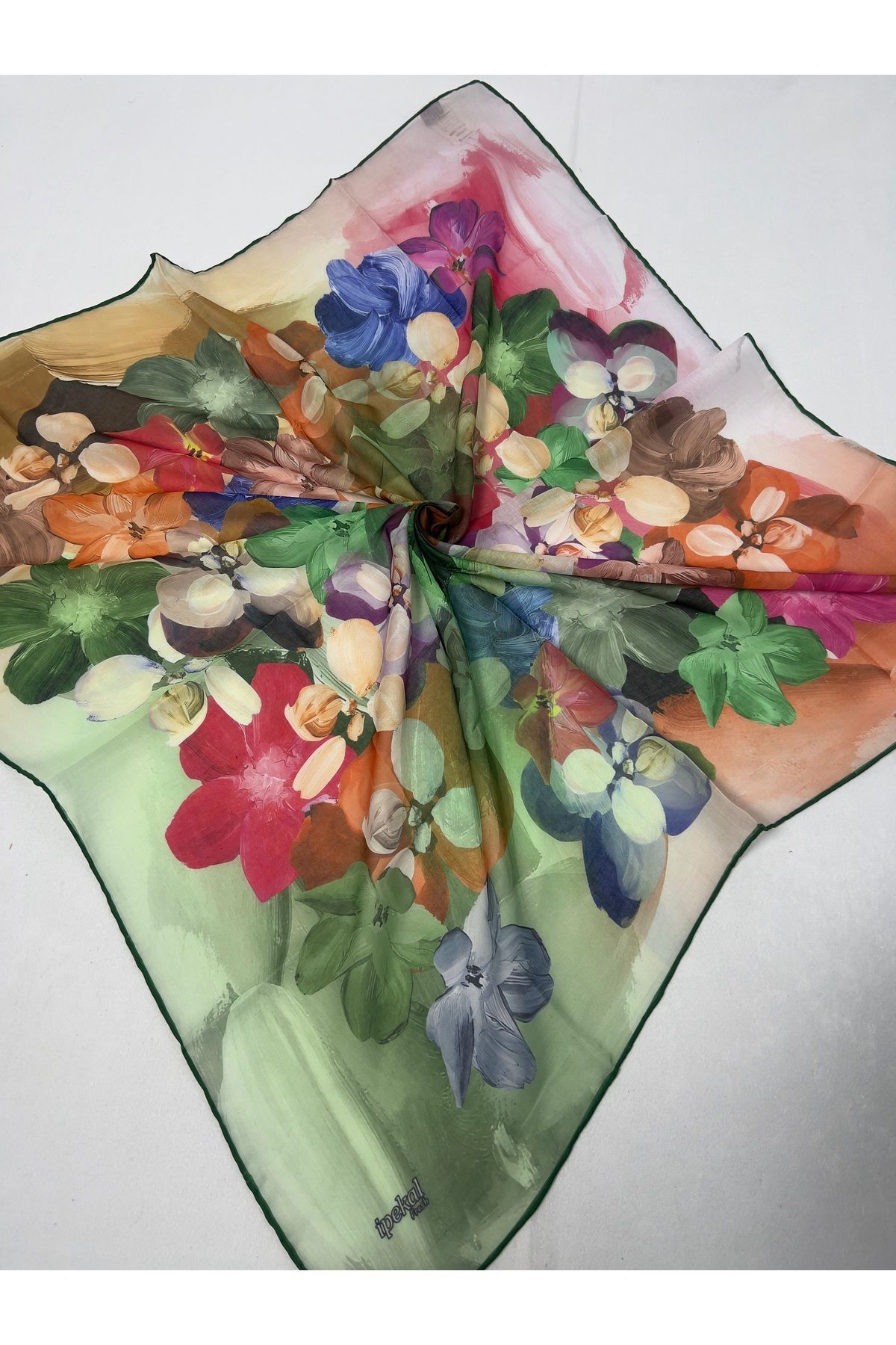 İpekal ipekal soft fresh çiçek desen eşarp