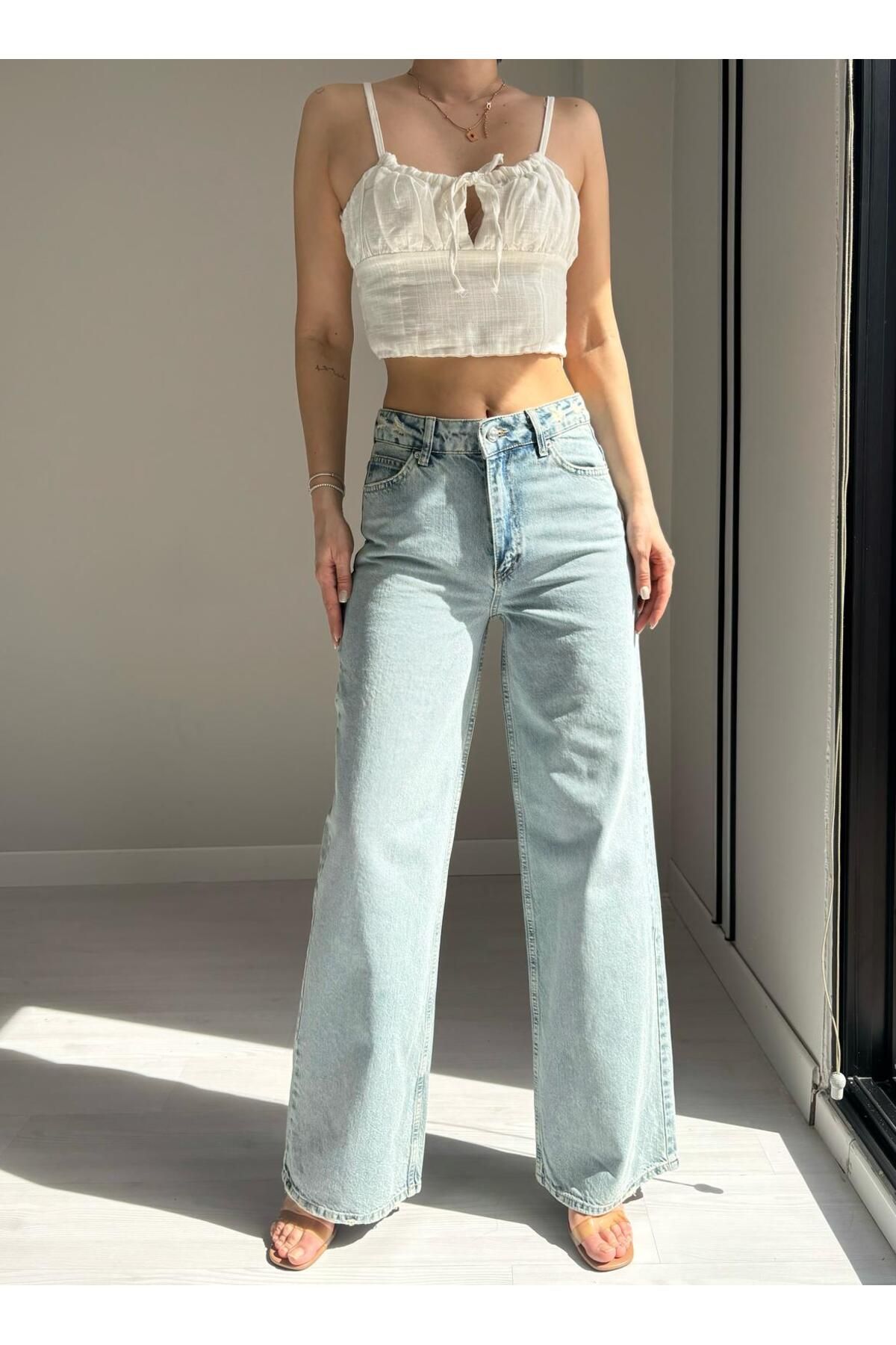 Avrile Bel Detaylı Denim Pantolon Açık Mavi
