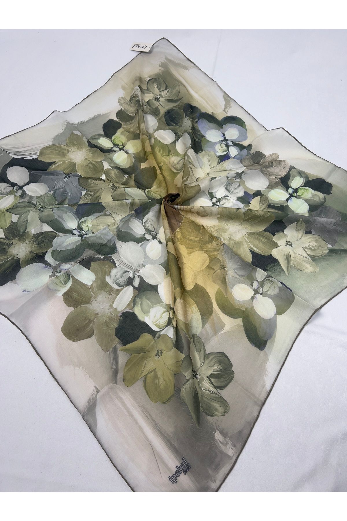 İpekal ipekal soft fresh çiçek desen eşarp