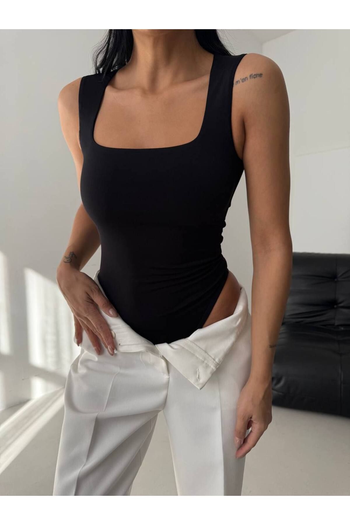 Castivo Fashion Kare Yaka Basic Fit Body