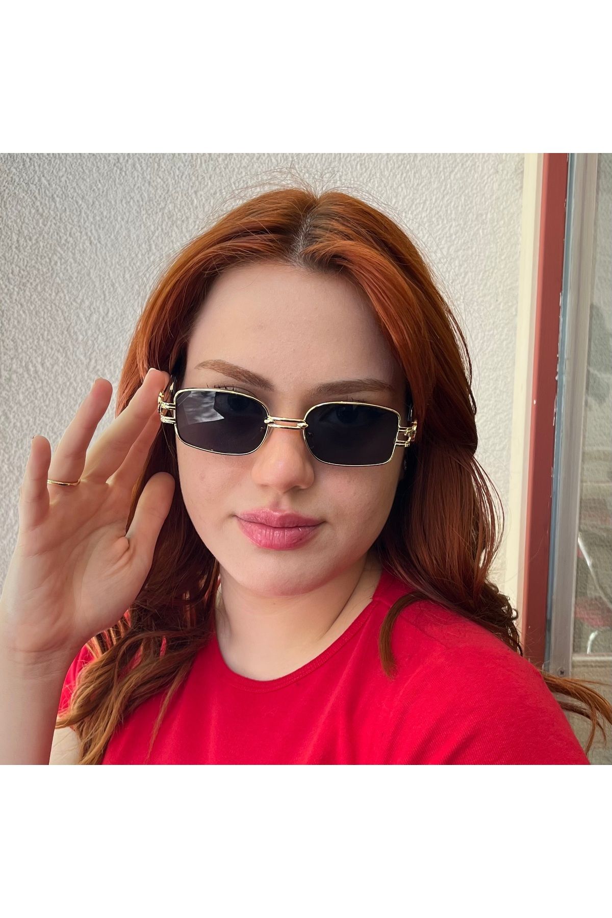 NOYZZ Gigi Vintage Gold Çerçeve Siyah Cam Kadın Güneş Gözlüğü