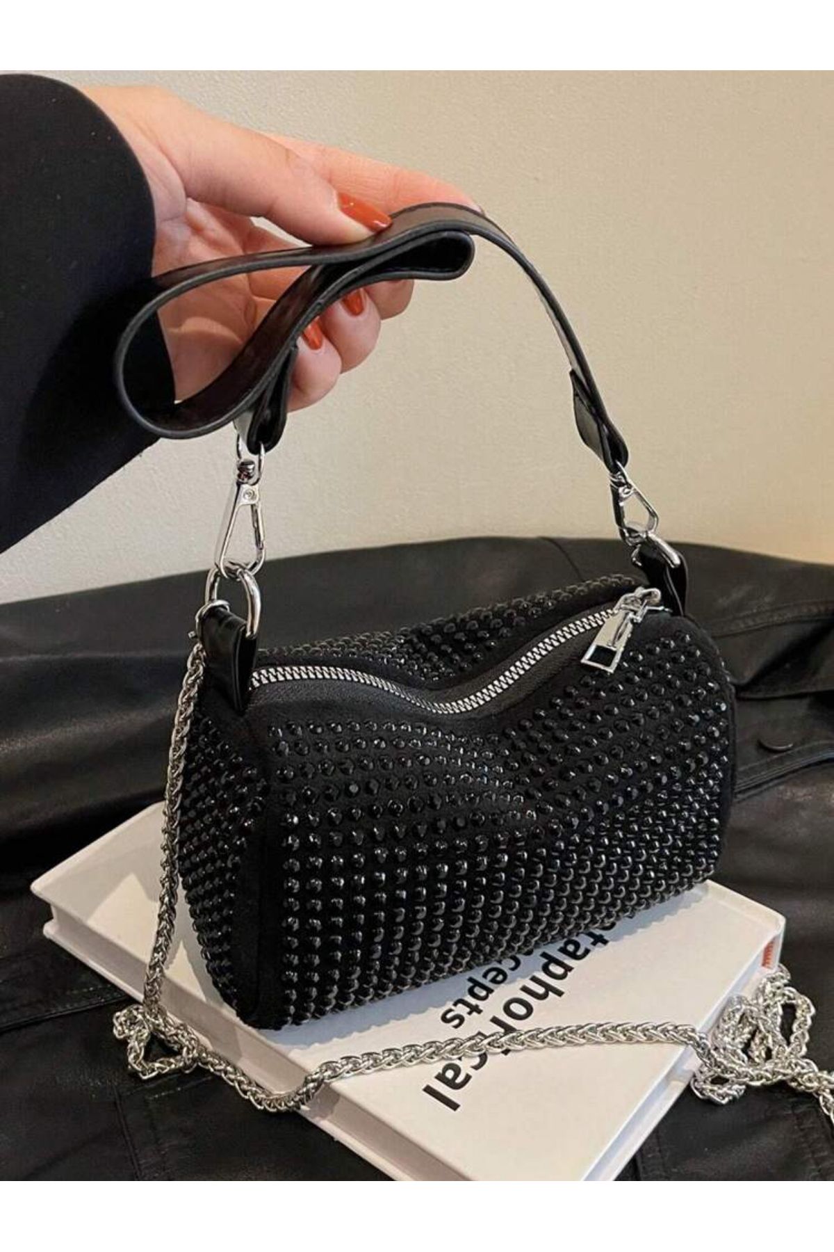 La Saade Y2k Crossbody Kore Tarzı Siyah Metal Zincirli El Kol Çanta