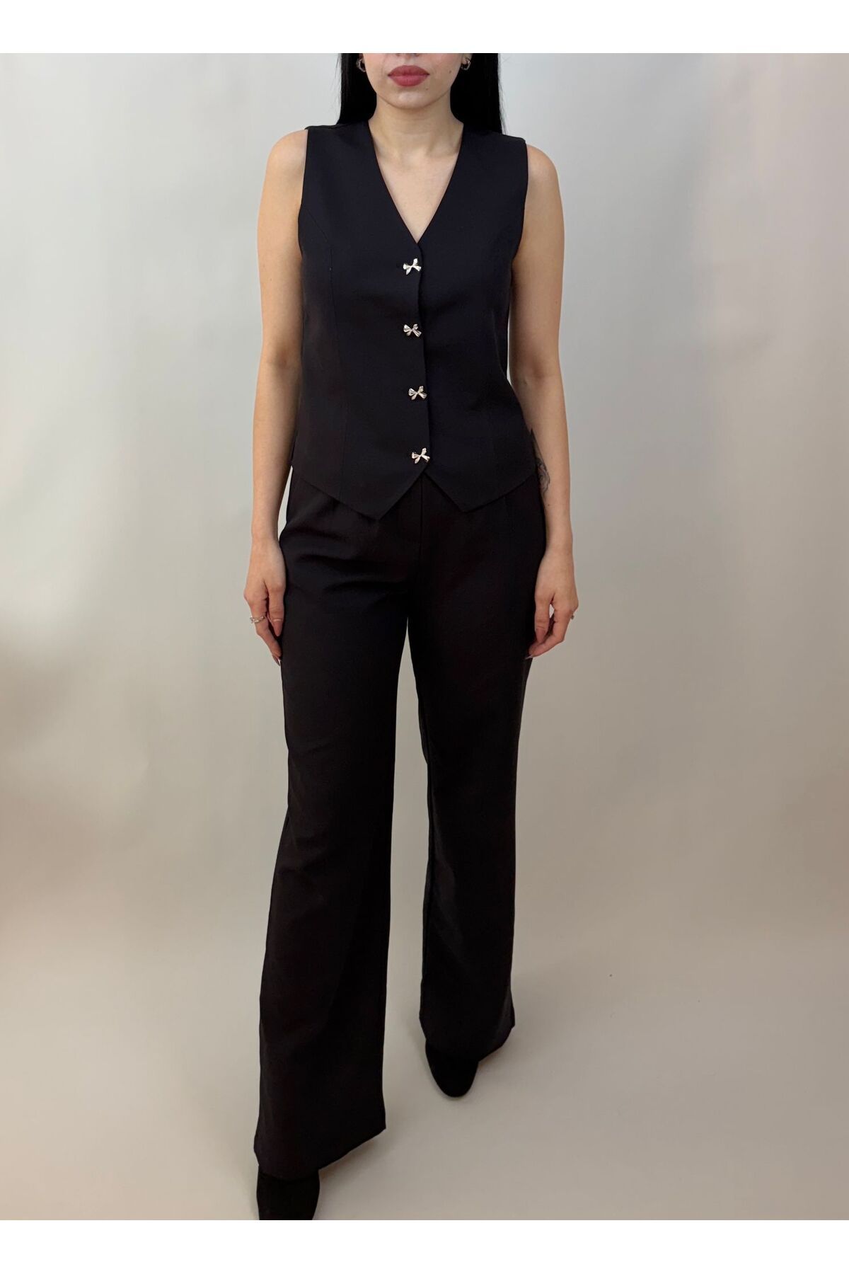 G&G WARDROBE Fiyonk Düğme Detaylı Siyah Takım 1.599,00 TL