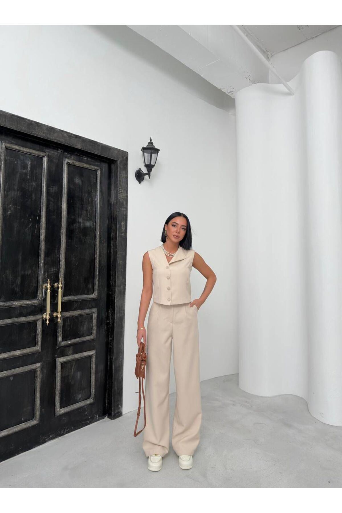Nisa Luxury Boutique Kadın Önden Düğmeli V Yaka Tasarım Yelekli Pantolon Takım