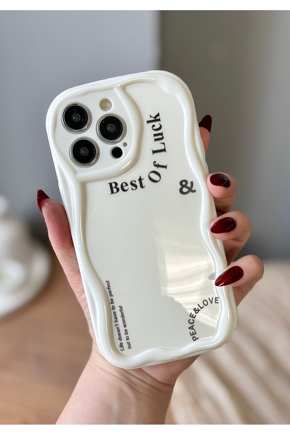MirazTasarim IPHONE 15 PRO YAZI DETAYLI EKRU RENK KILIF