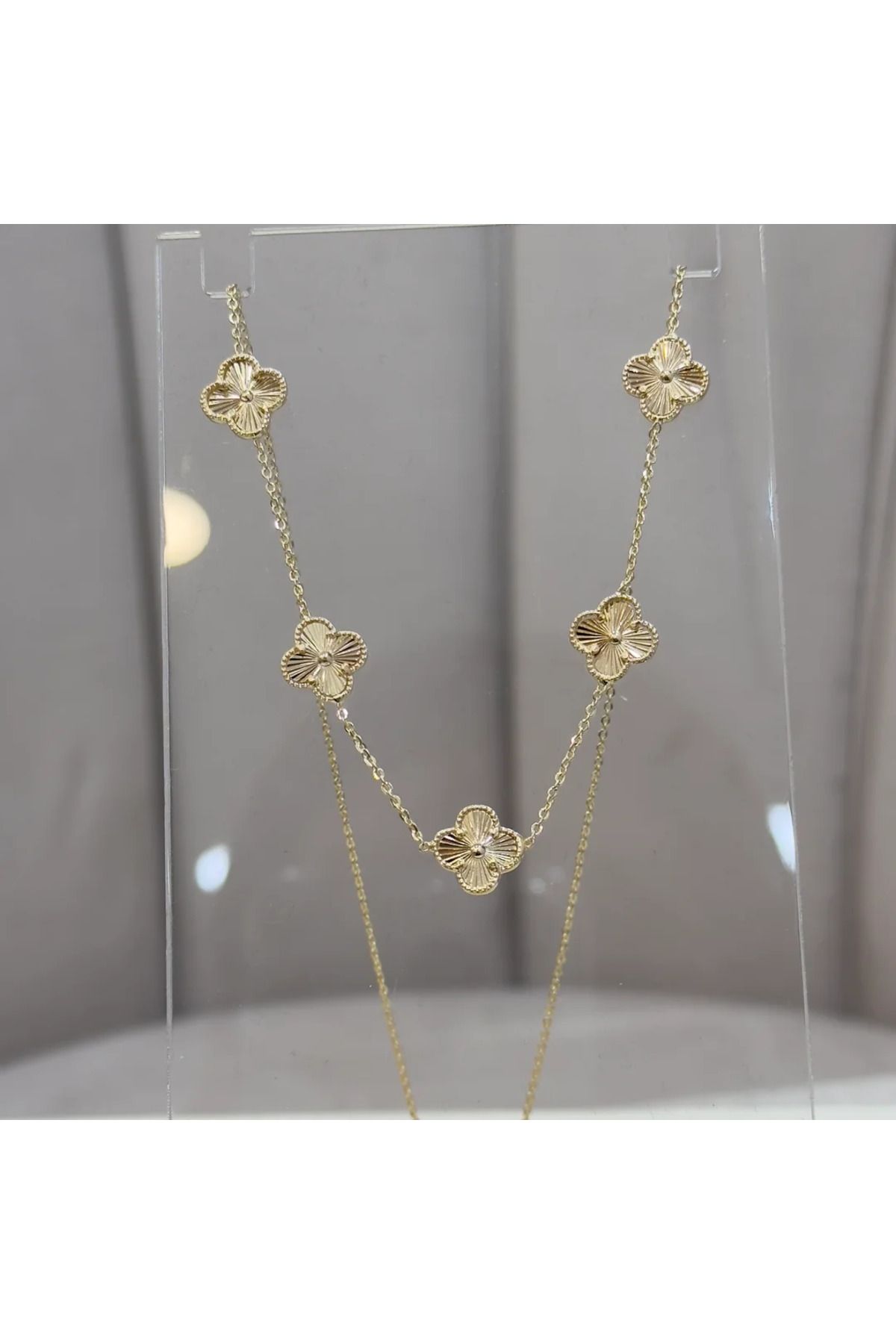 FASHİON JEWELRY Lazer Kesim Parlak Yüzeyli 5 Yoncalı Kolye 14 K Altın Kaplama