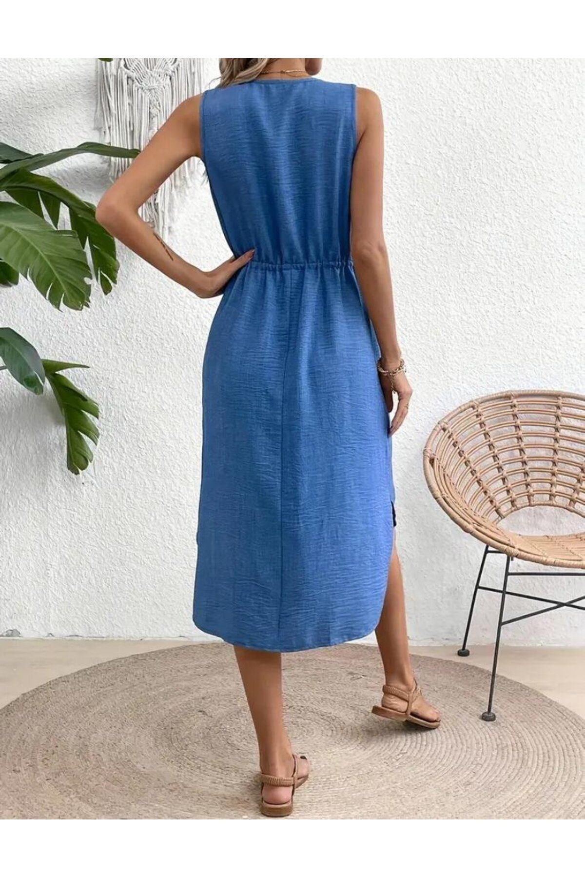 Moda Monisa Kadın Yazlık V Yaka Belden Bağcıklı Kolsuz Midi Boy Elbise - Rahat Kesim Günlük Elbise