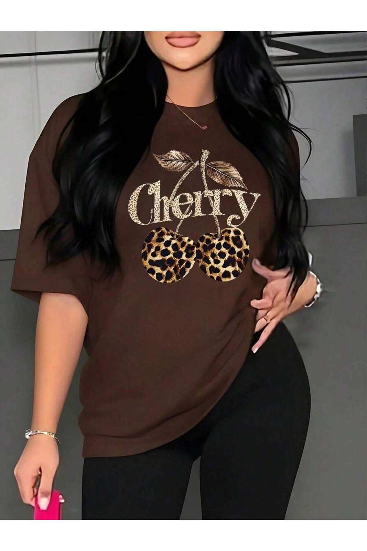 cc collection Leopar Desenli Kiraz Baskı Detaylı Kadın Oversize T-Shirt