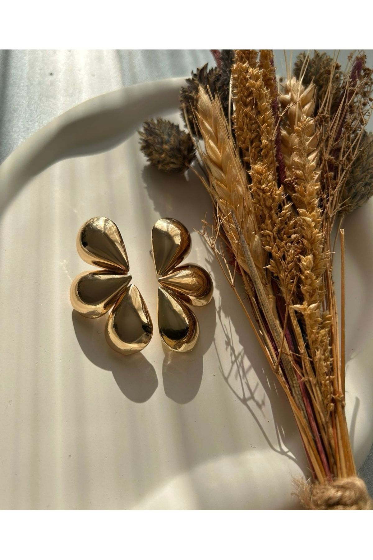 Mayda accessorises Gold Çiçek Küpe