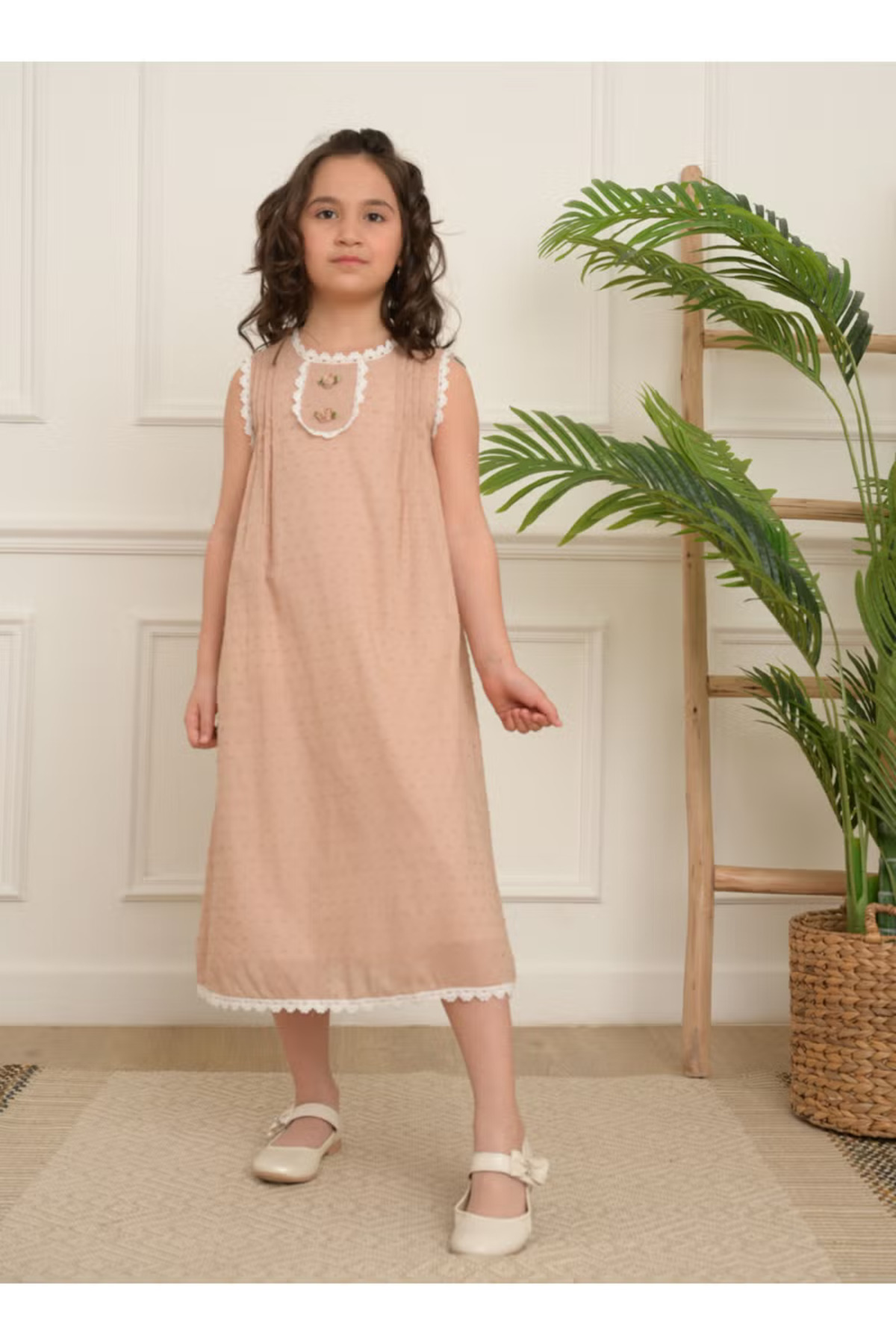 فستان بناتي كت بتصميم أنيق