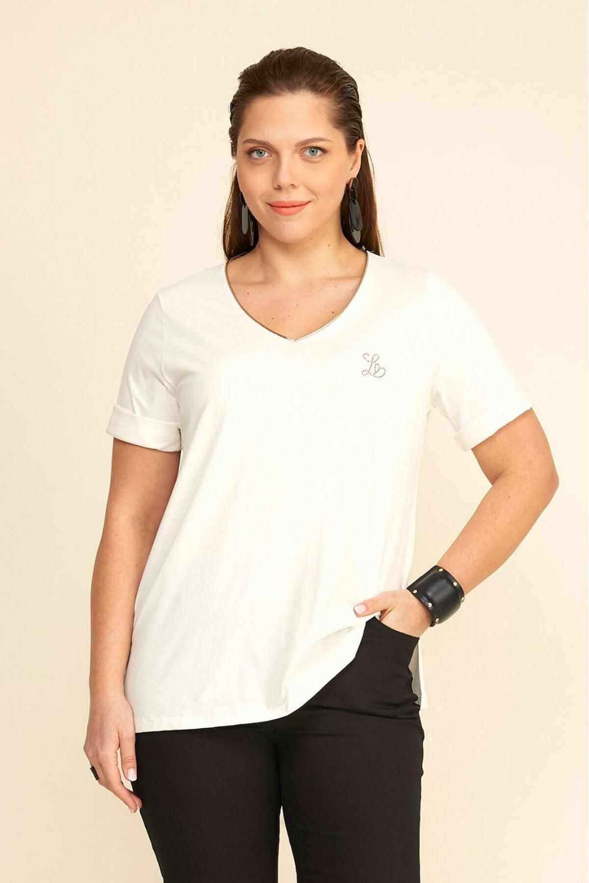 Lema Biyeli V Yaka Tshirt