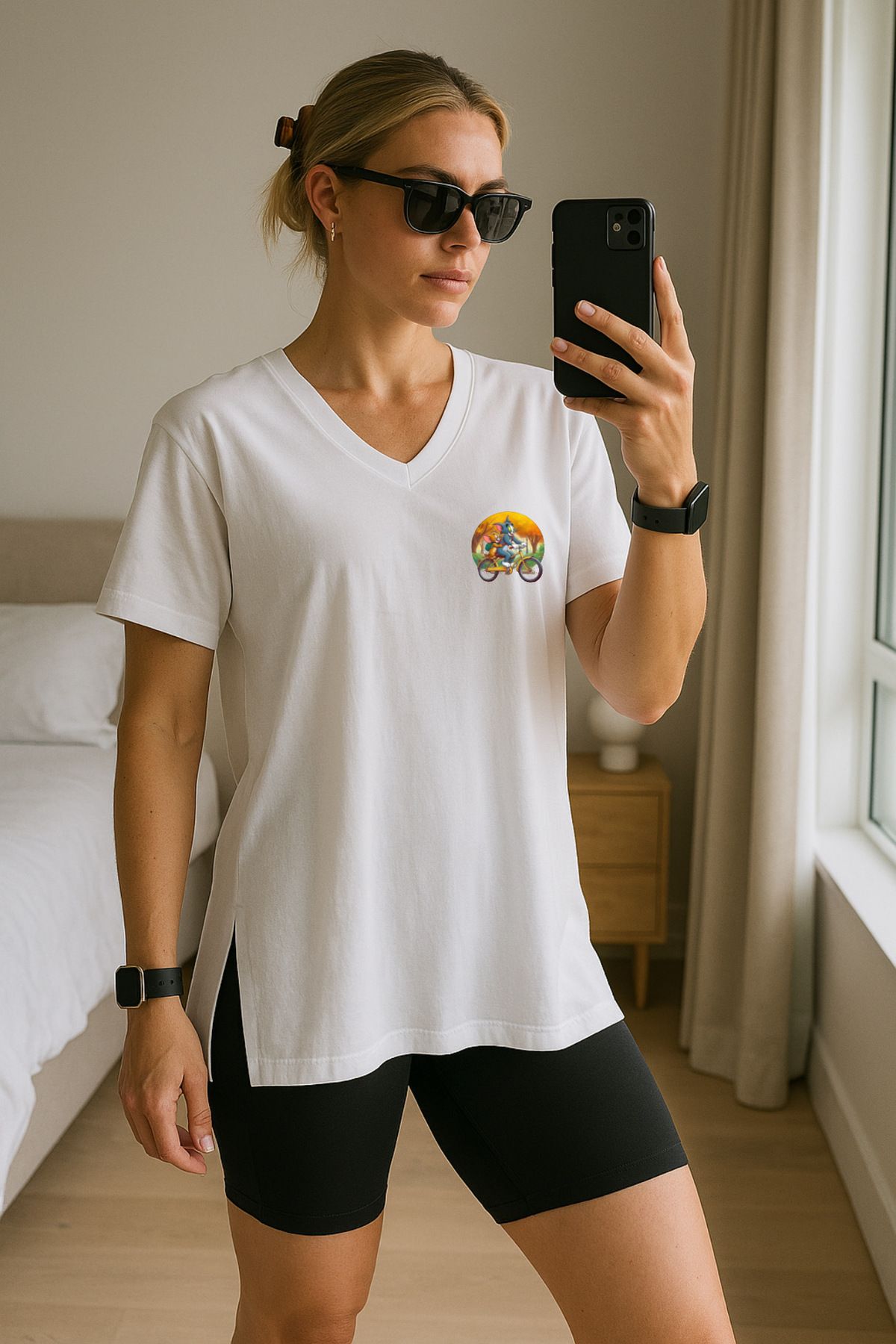 Minikelya MİNİKELYA Beyaz V Yaka oversize tişört ve Siyah dizüstü toparlayıcı push-up tayt 2li spor takımı