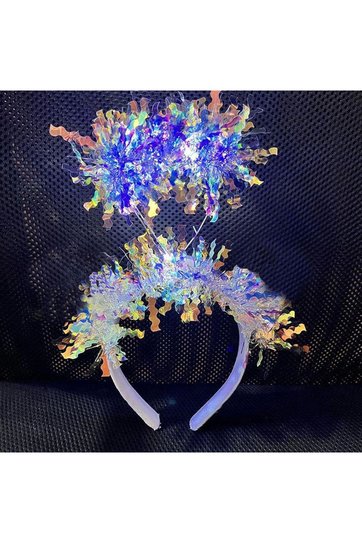 YNT İthalat Beyaz Renk Gümüş Işıltılı Püsküllü Led Işıklı Parlak Hologramlı Taç 25x12 Cm