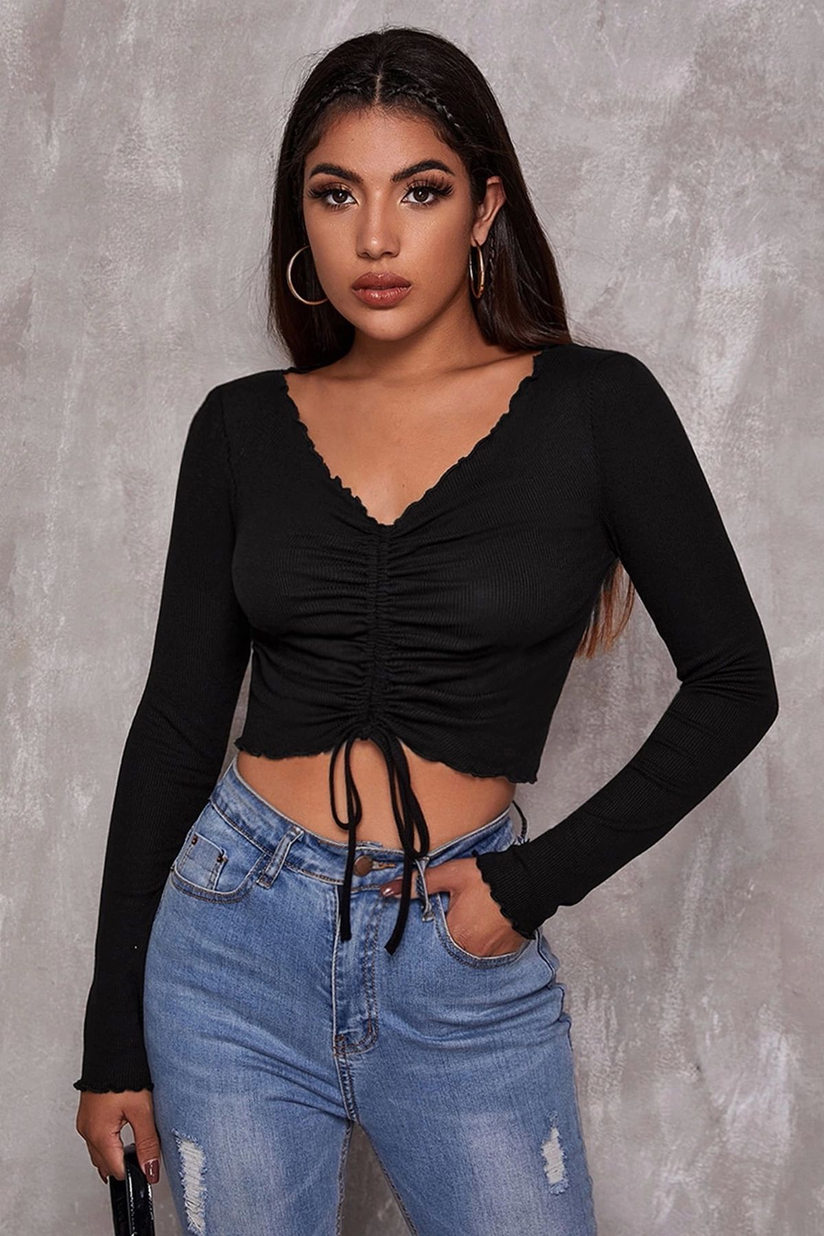 Nemere Kadın Siyah Uzun Kollu Büzdürme Bağcık Detaylı Crop Top Bluz