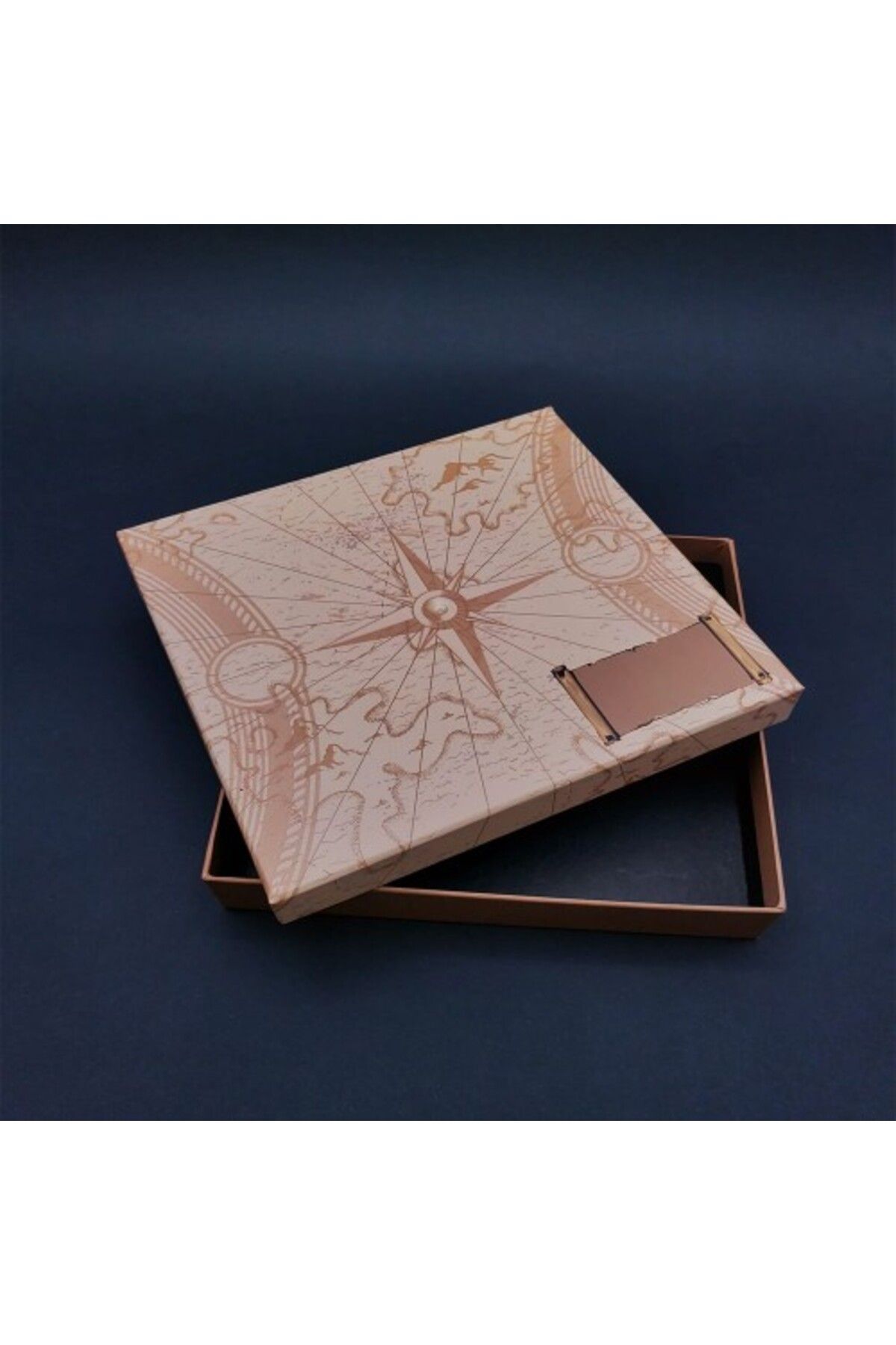Shop58 Kutu Pusula Temalı