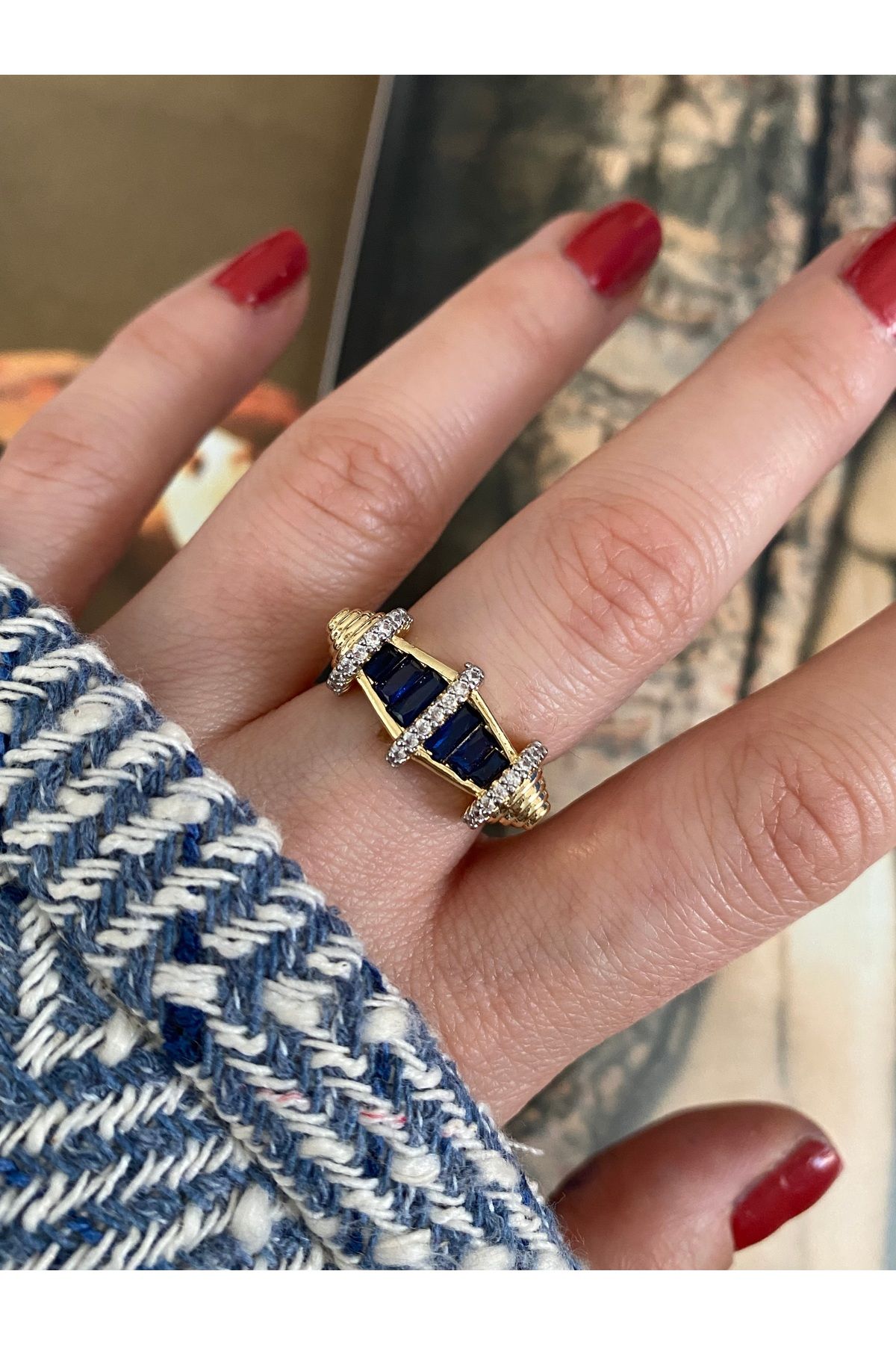 Pinery Jewels Renkli Taşlı Üçgen Alttan Ayarlamalı Kadın Yüzük