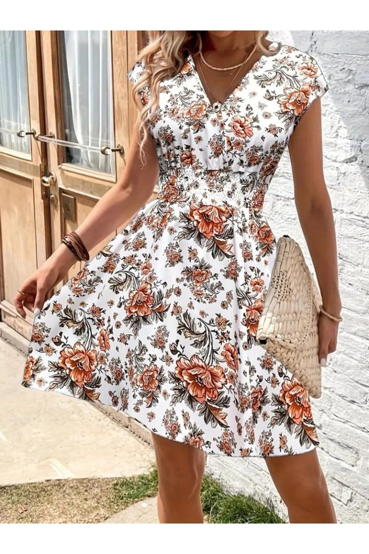 Monapera Kruvaze Yaka Çiçekli Desen Beli Gipeli Mini Elbise