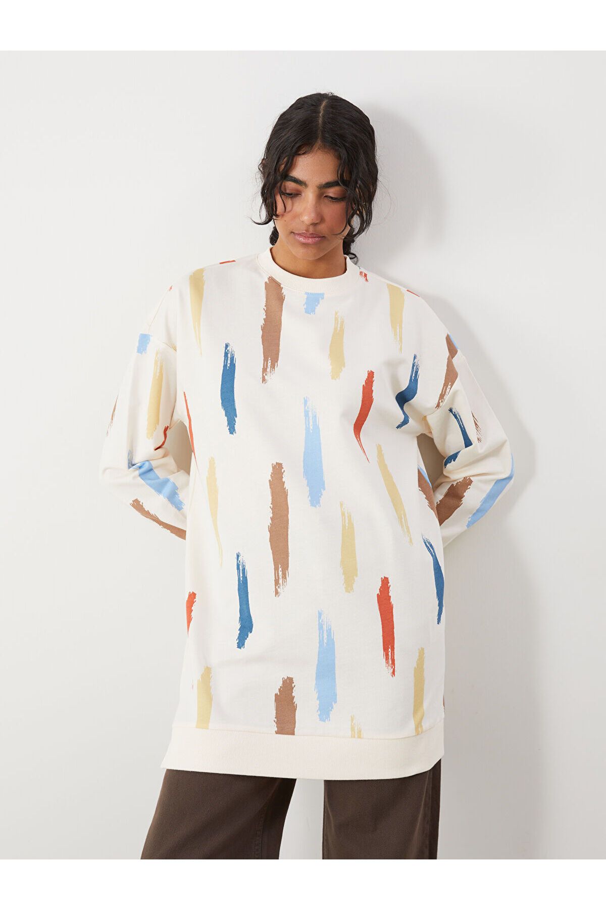 LC Waikiki Bisiklet Yaka Desenli Kadın Sweatshirt Tunik