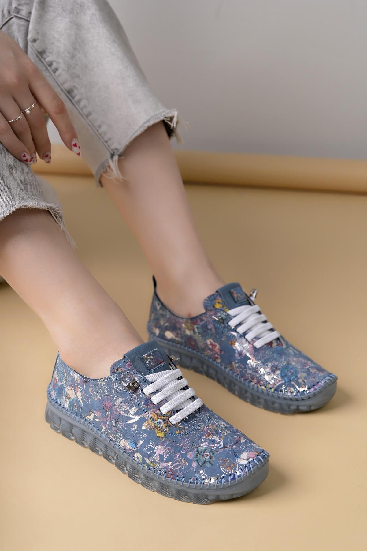 Nesil Shoes Miss 3622 Mavi Çiçekli Şeffaf Taban Kadın Sneakers