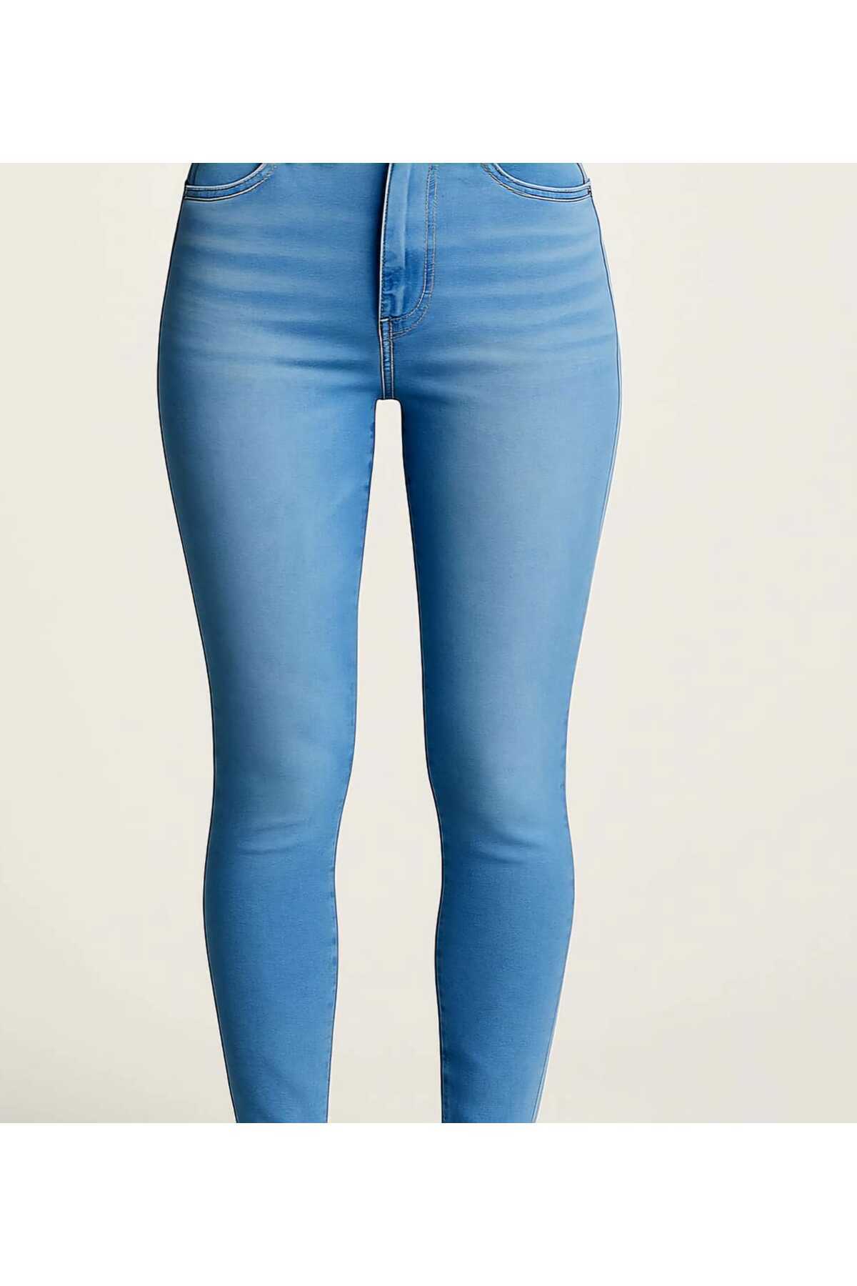 بنطلون جينز أزرق فاتح عصري للنساء من بونكا