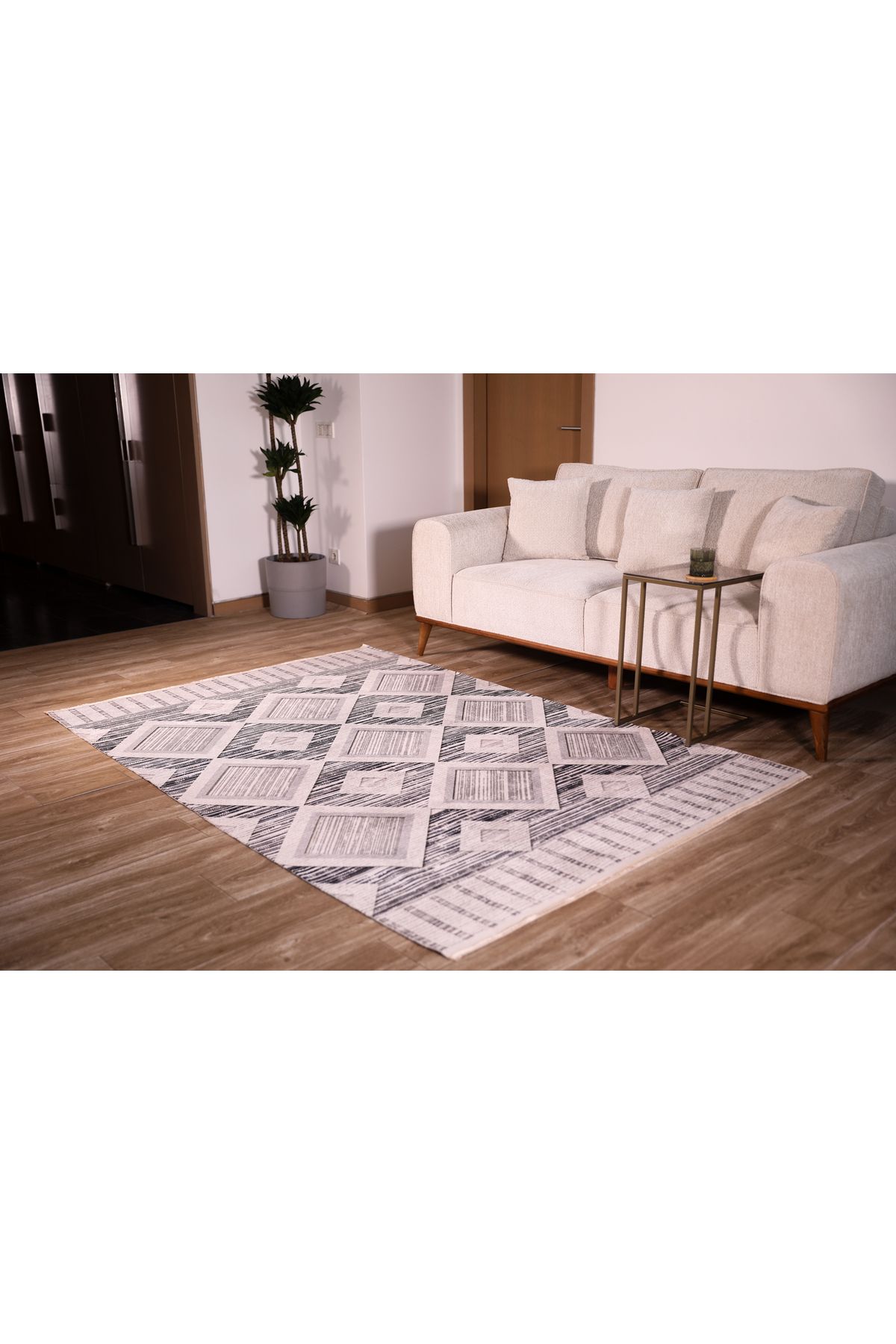 Siela Halı Yıkanabilir Kaymaz Taban Salon Halısı - Elmas Duruş