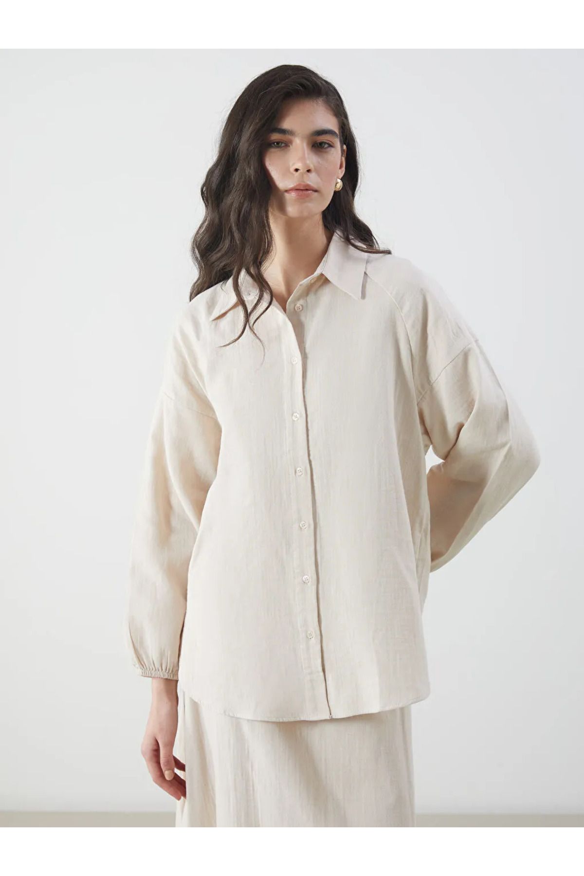 LC Waikiki LCW Modest Bej Oversize Müslin Kadın Gömlek